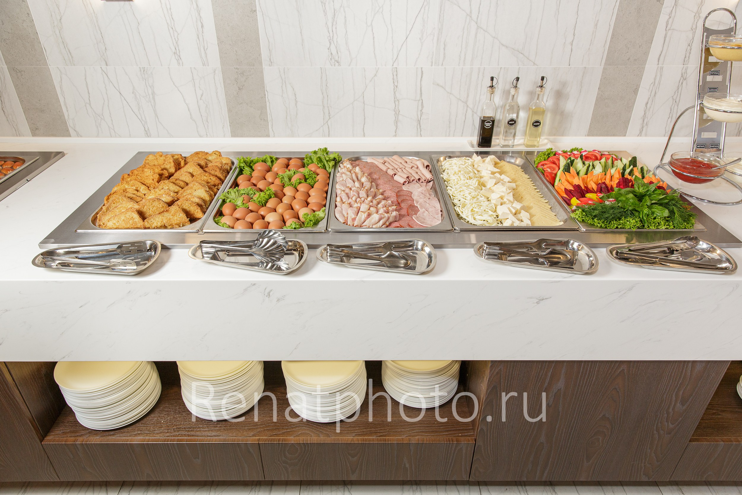 Renatphoto-Фотосъёмка еды по системе шведская линии для отелей. Профессиональная фотосъёмка интерьеров, предметная фотосессия еды для меню г. Анапа