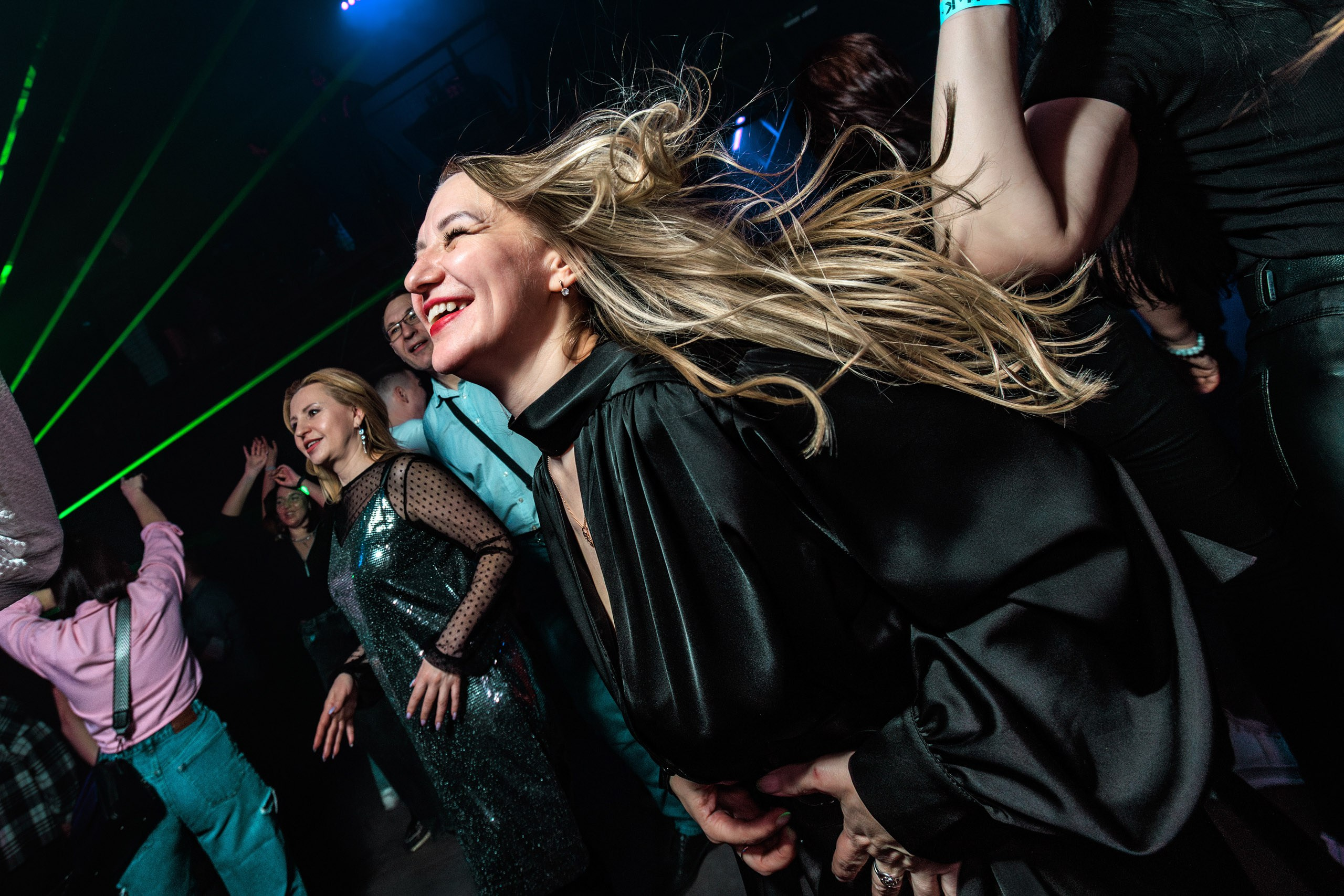 13.04.25 Вечно молодой. Репортажный фотограф Екатеринбург | Яркий, качественный репортаж | Концерты, клубы, репортаж, праздники, корпоративы