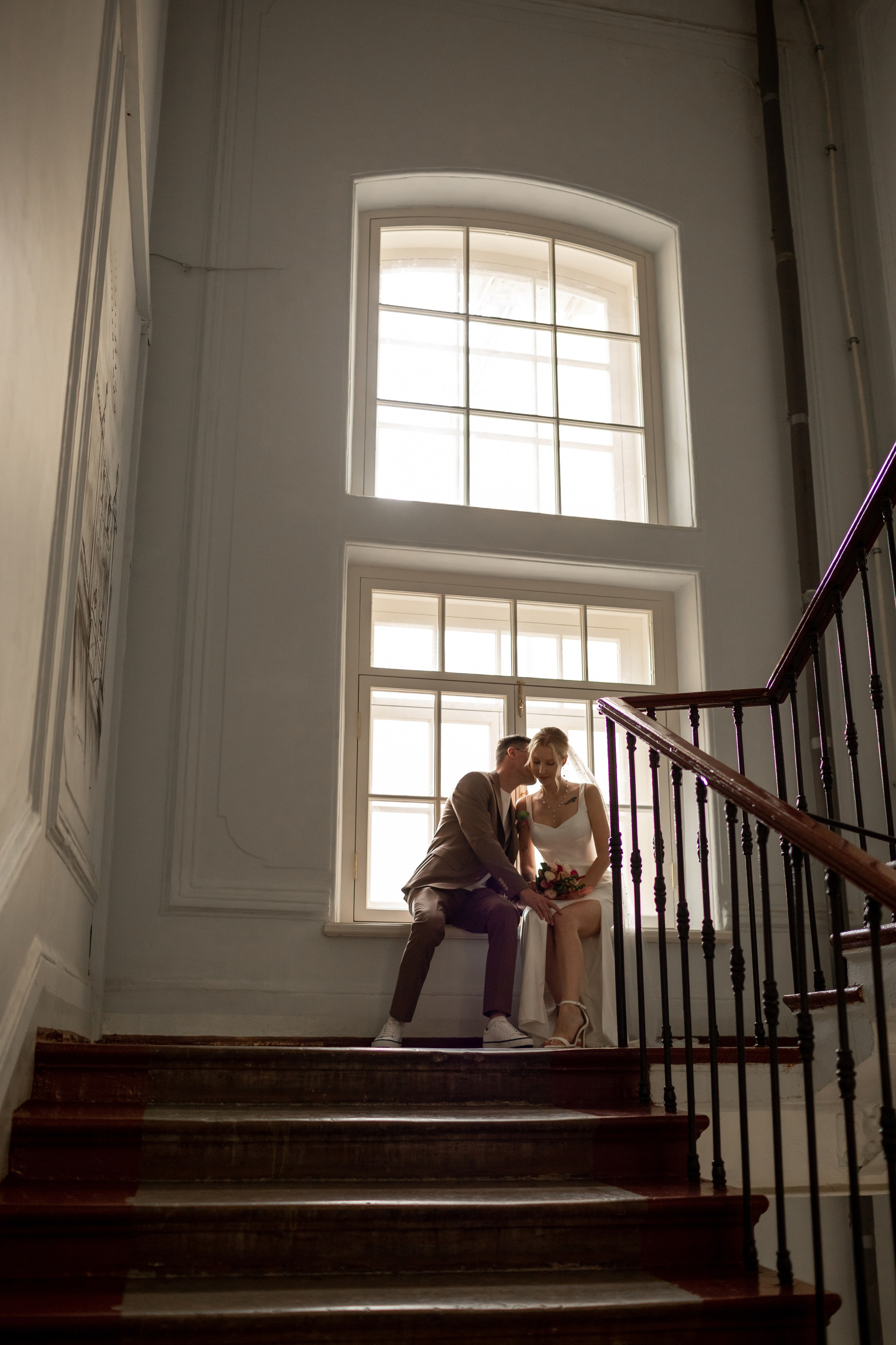 Свадебная фотосессия во дворцах Петербурга. Свадебный фотограф Кирилл Белый