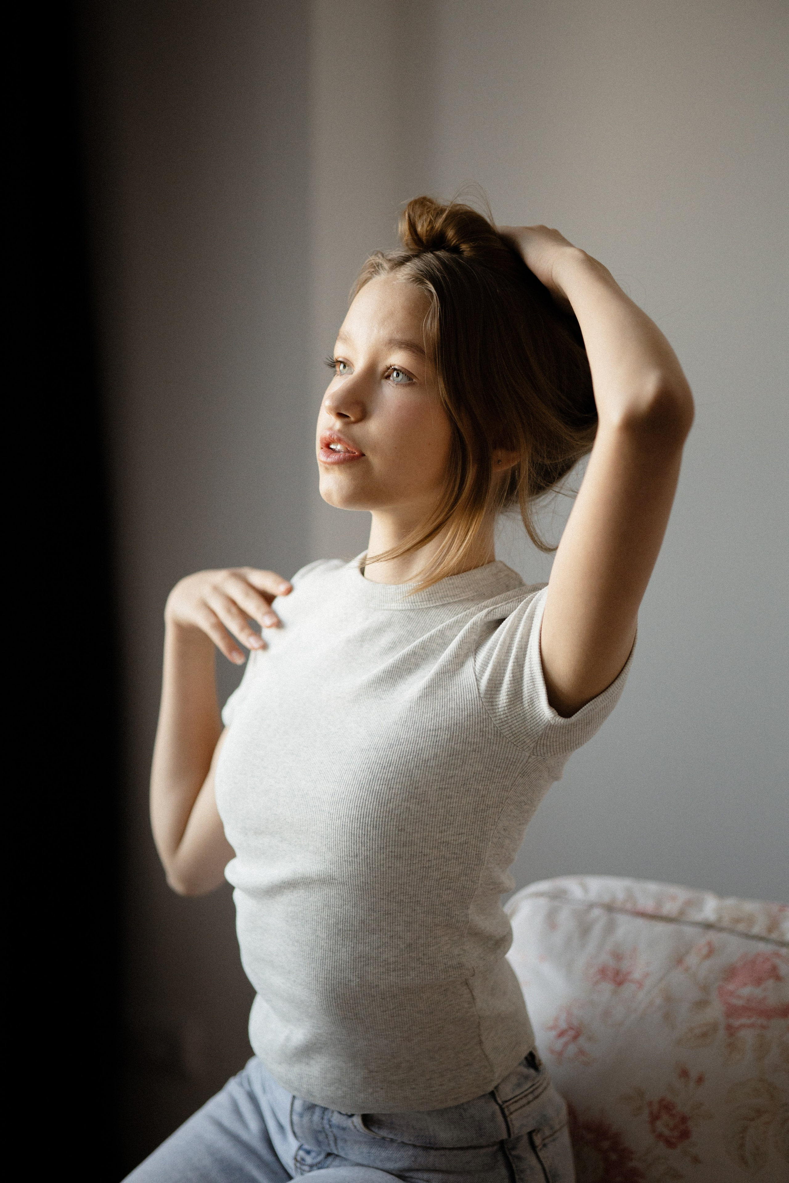 женский портрет, фотосессия Новосибирск, женская фотосессия в Новосибирске, женский фотограф, фотосессия в студии, красивая девушка