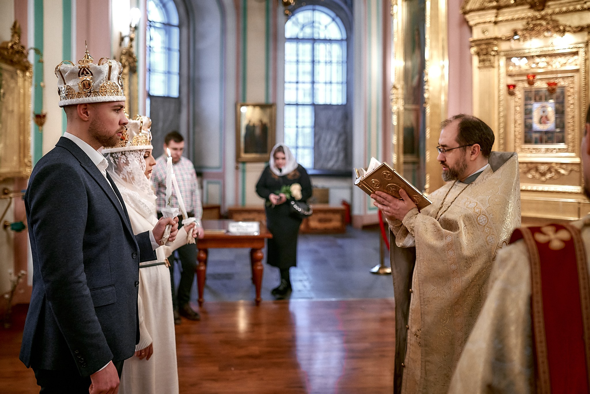 Венчание Артёма и Екатерины | Владимирский собор. Свадебный фотограф в Санкт-Петербурге Славин Денис