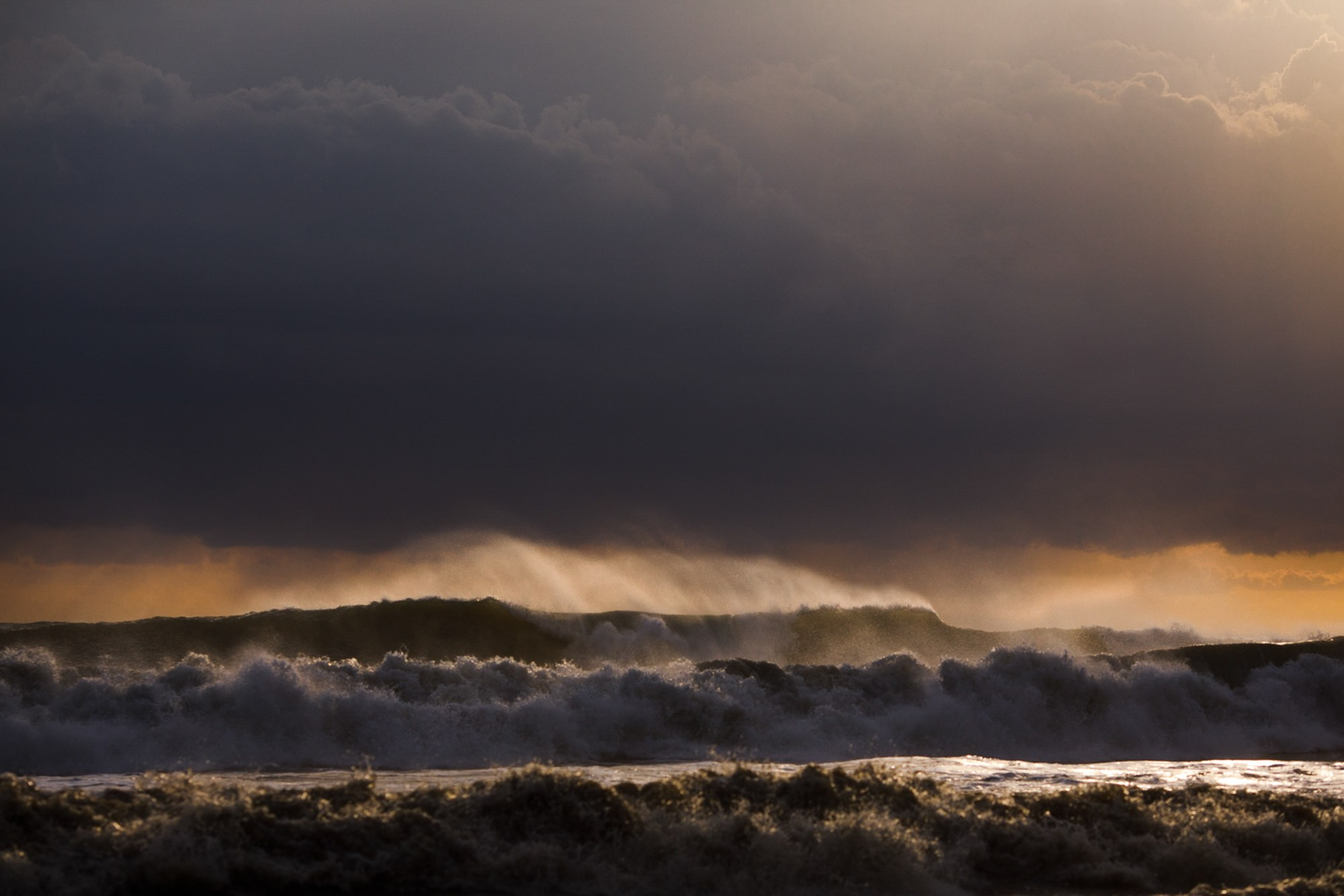 Море и серферы. Репортажный и постановочный Наталья Санникова