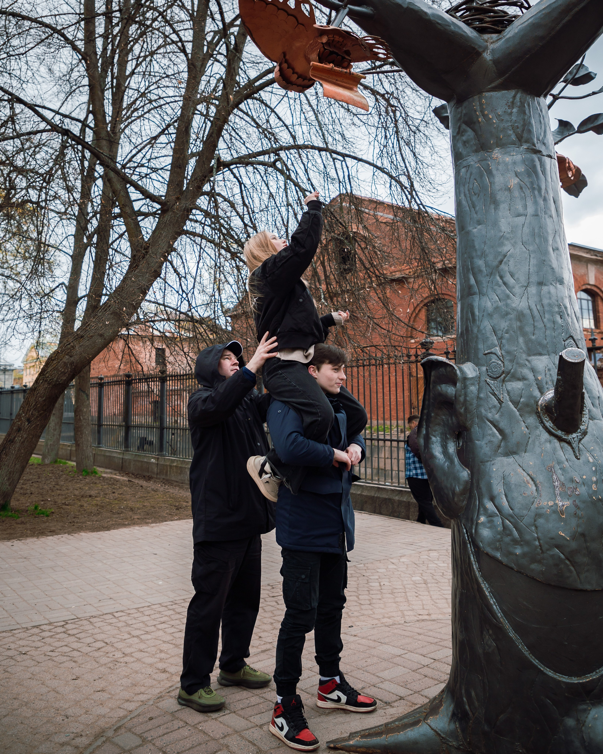 Экскурсия по Санкт-Петербургу с детским театром на льду «АЛЕКО » 11.05.2024. Репортажный фотограф в Москве
