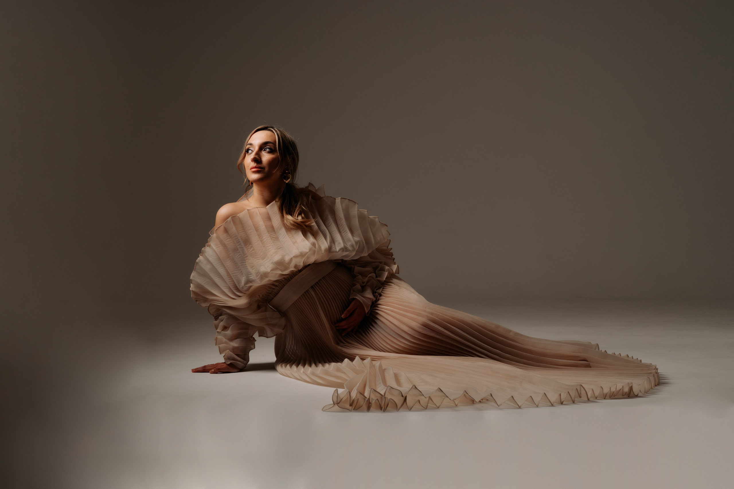 Фотосессия беременности в Казани: стили, цены, прокат образов. Профессиональный Фотограф в Казани Яна Забелина