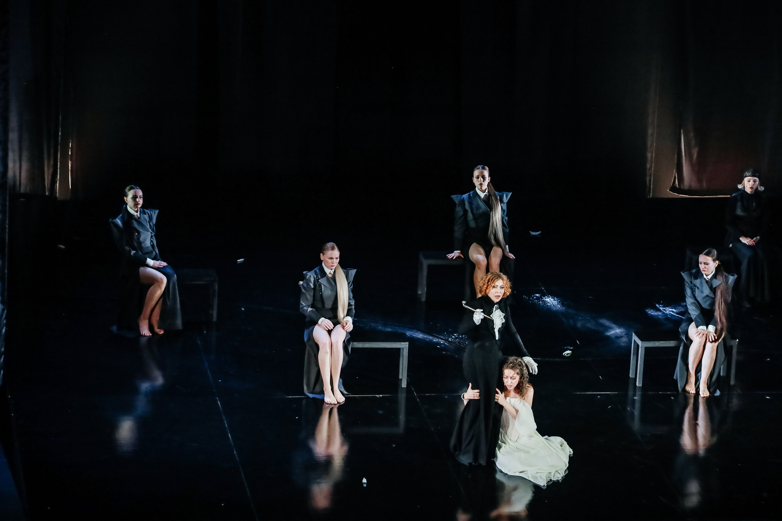 «Маскарад». Молодежный театр Алтая. Фоторепортаж. Театральная фотосъёмка