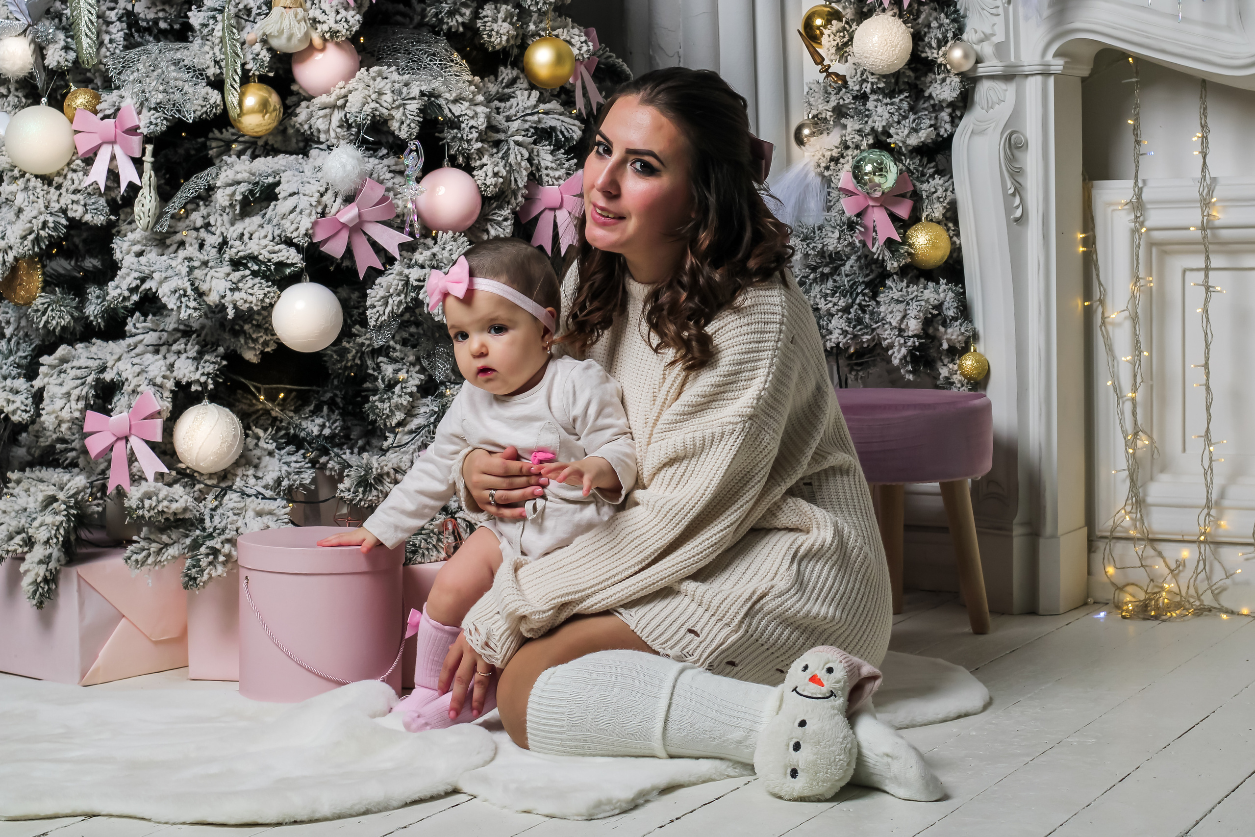 Новый год 2022 г. Милая семейная пара. Фотограф детский и семейный Роза Юрченко в Геленджике, Краснодаре