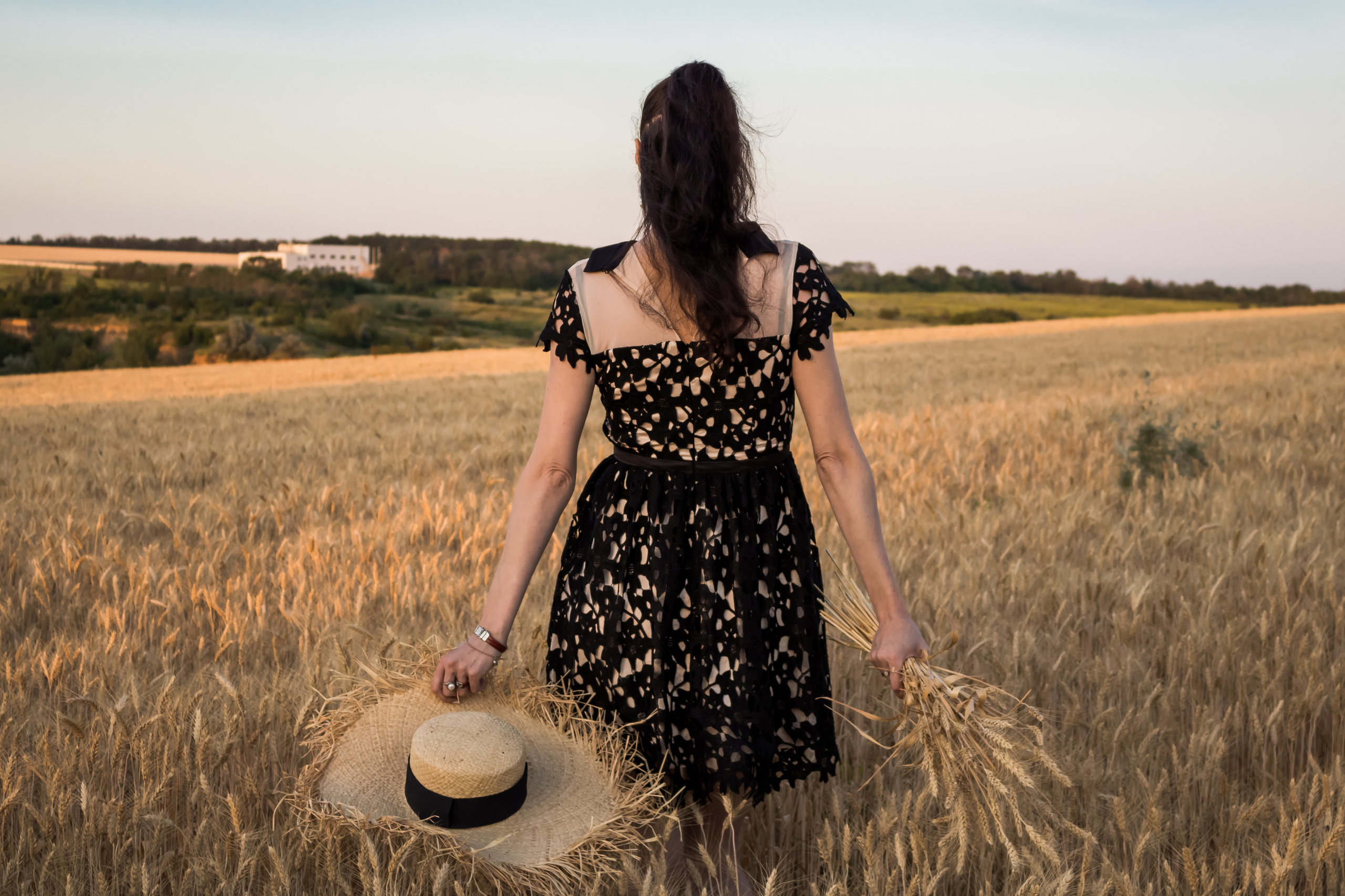 Прогулка в поле. Фотограф детский и семейный Роза Юрченко в Геленджике, Краснодаре