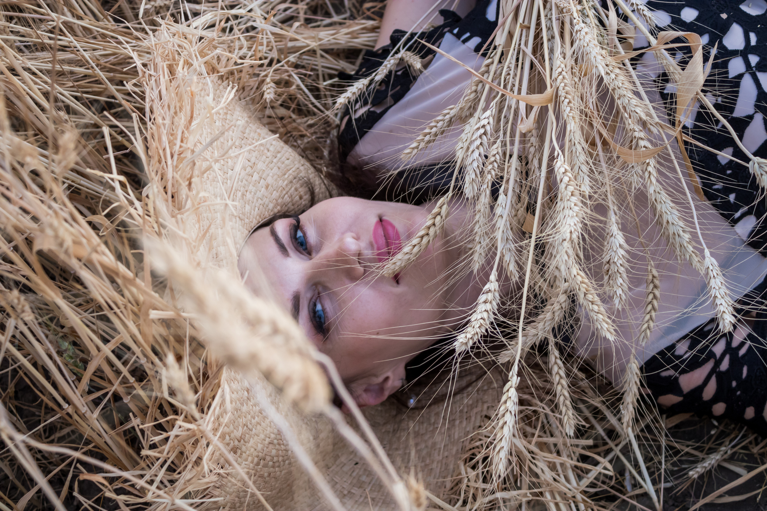 Прогулка в поле. Фотограф детский и семейный Роза Юрченко в Геленджике, Краснодаре