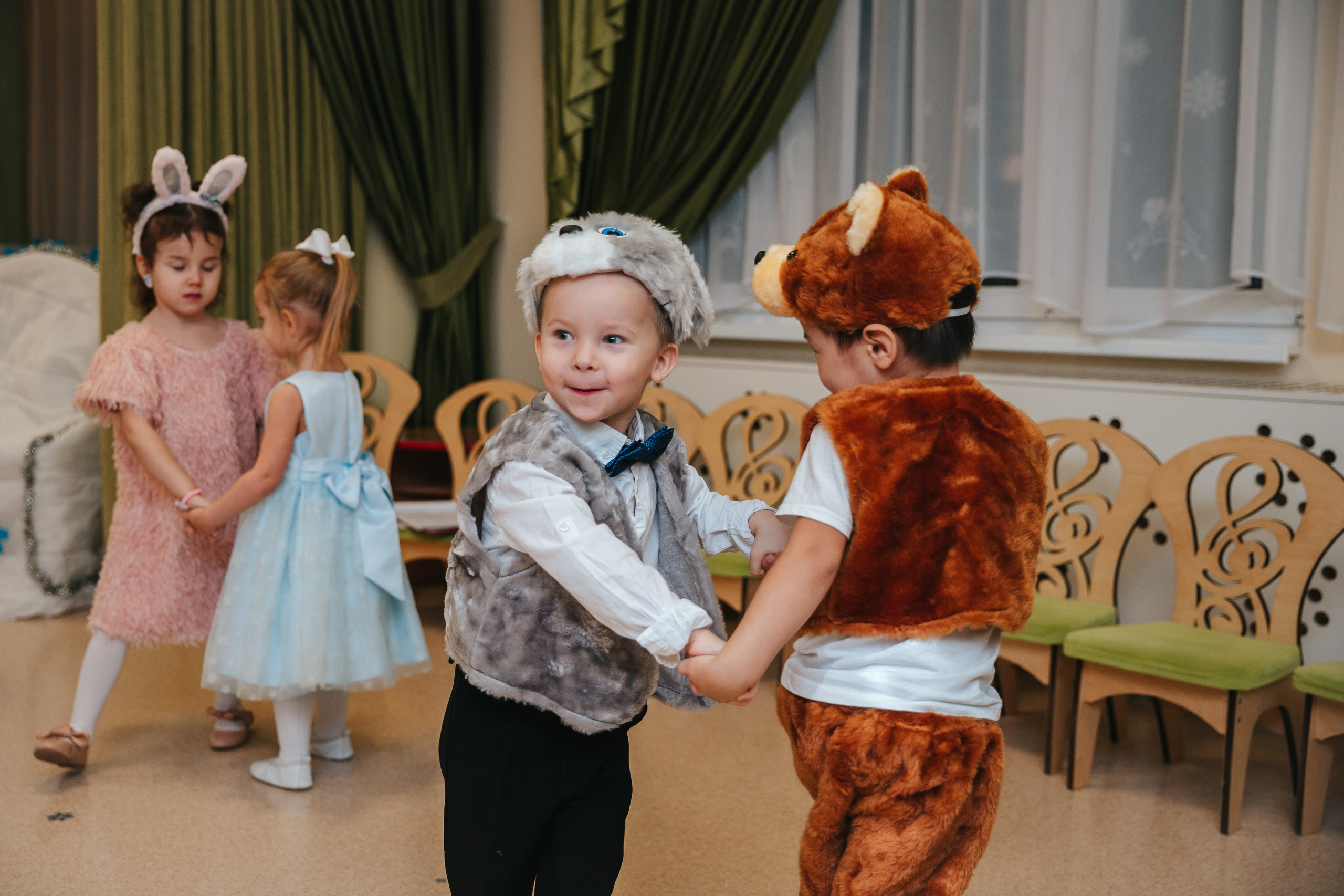 Новогодний утренник в младшей группе. Семейный lifestyle фотограф в Санкт-Петербурге Людмила Пахомова