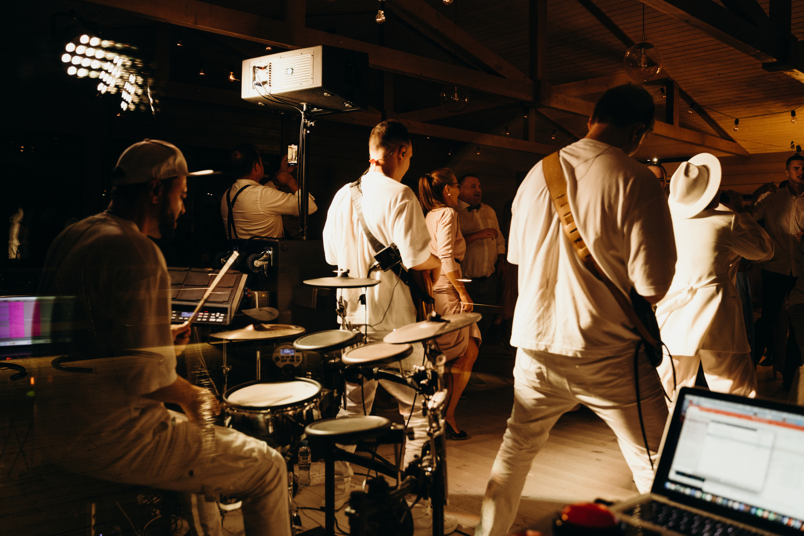 Hartwell | загородный клуб «Любовь». Свадебный фотограф Москва Александра Аверкова