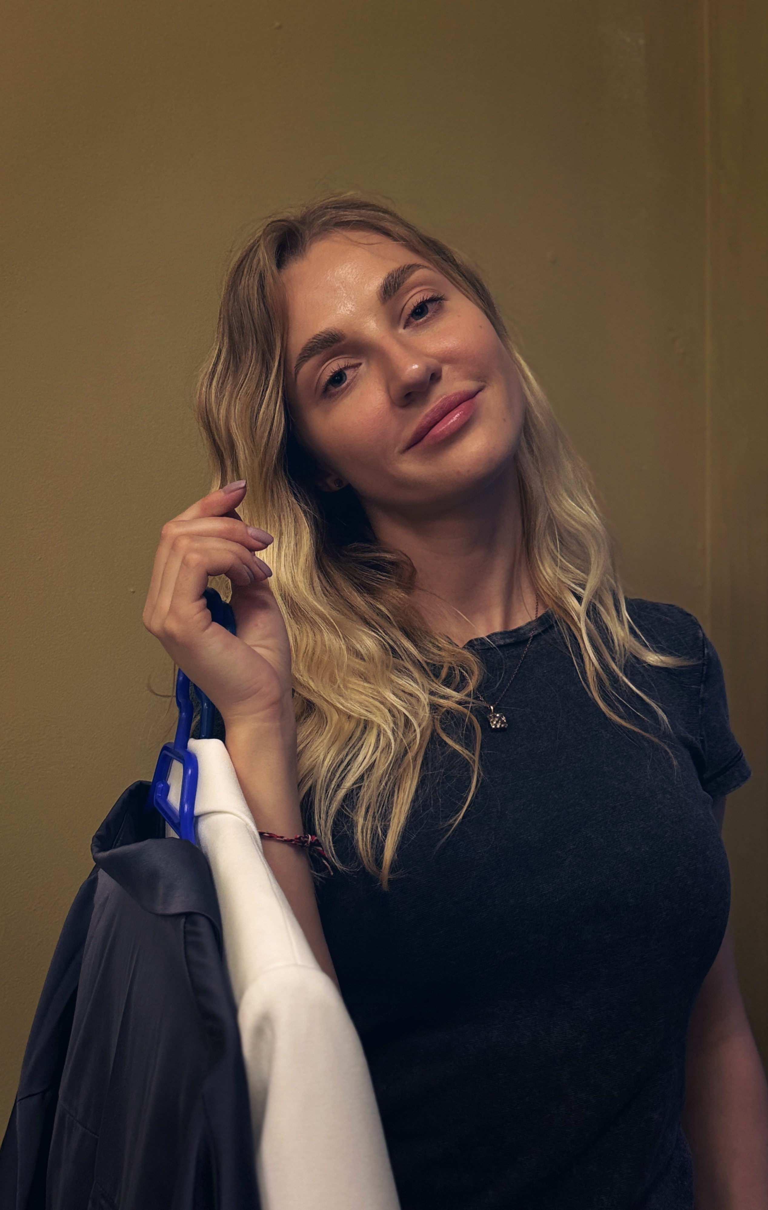 Режиссер Арсений Ганчуков, полный метр «Московские твари». Фотограф, оператор и рилсмейкер в Москве — Ася Палагута