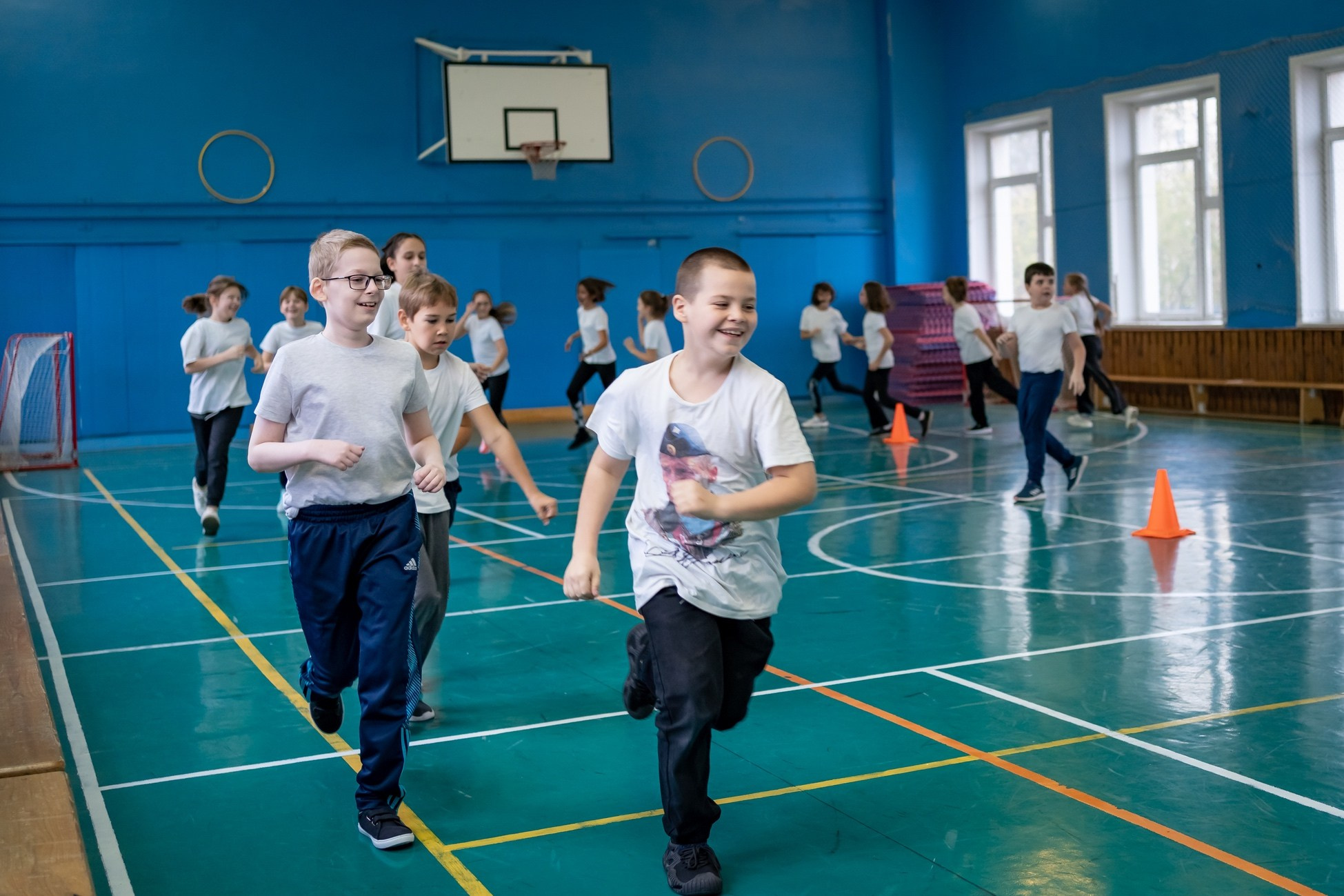 Выпускники начальной школы. Семейный фотограф Варвара Сорока в городе Москве