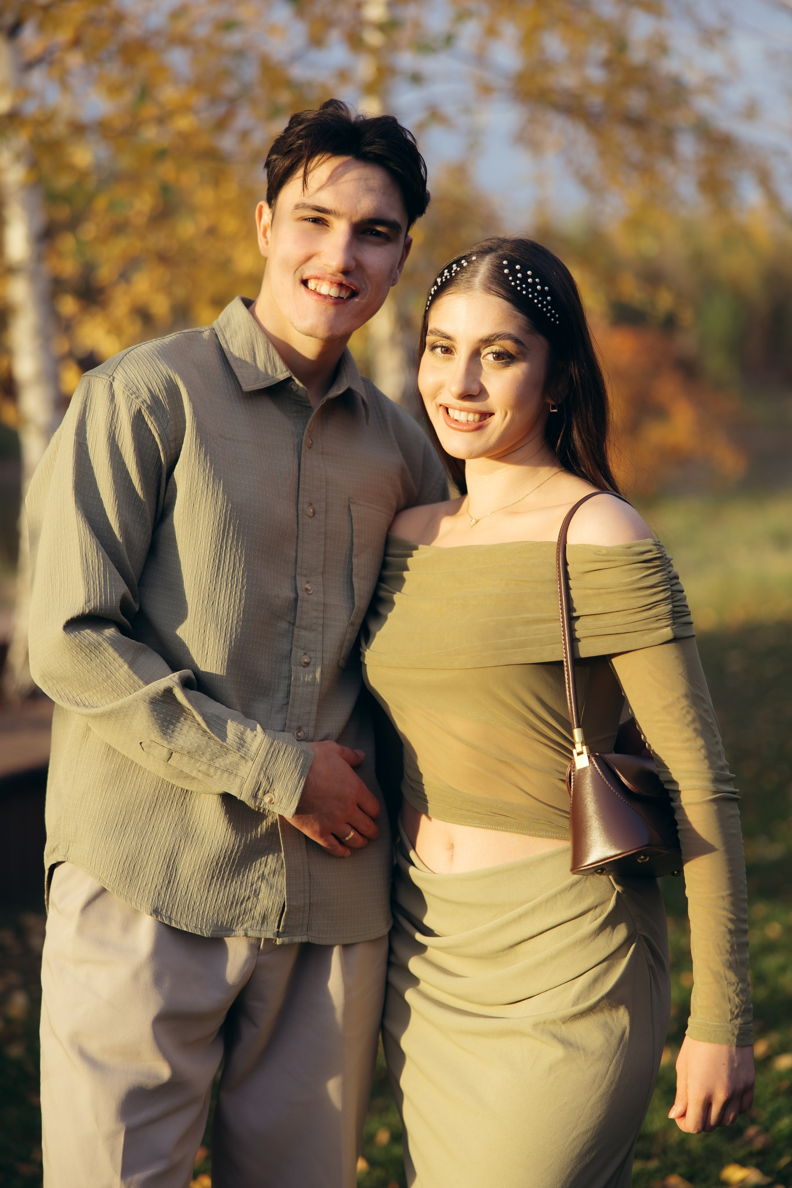 Таня и Тимур, утренние сборы в квартире и свадебный ужин. Фотограф любви в городе Казань