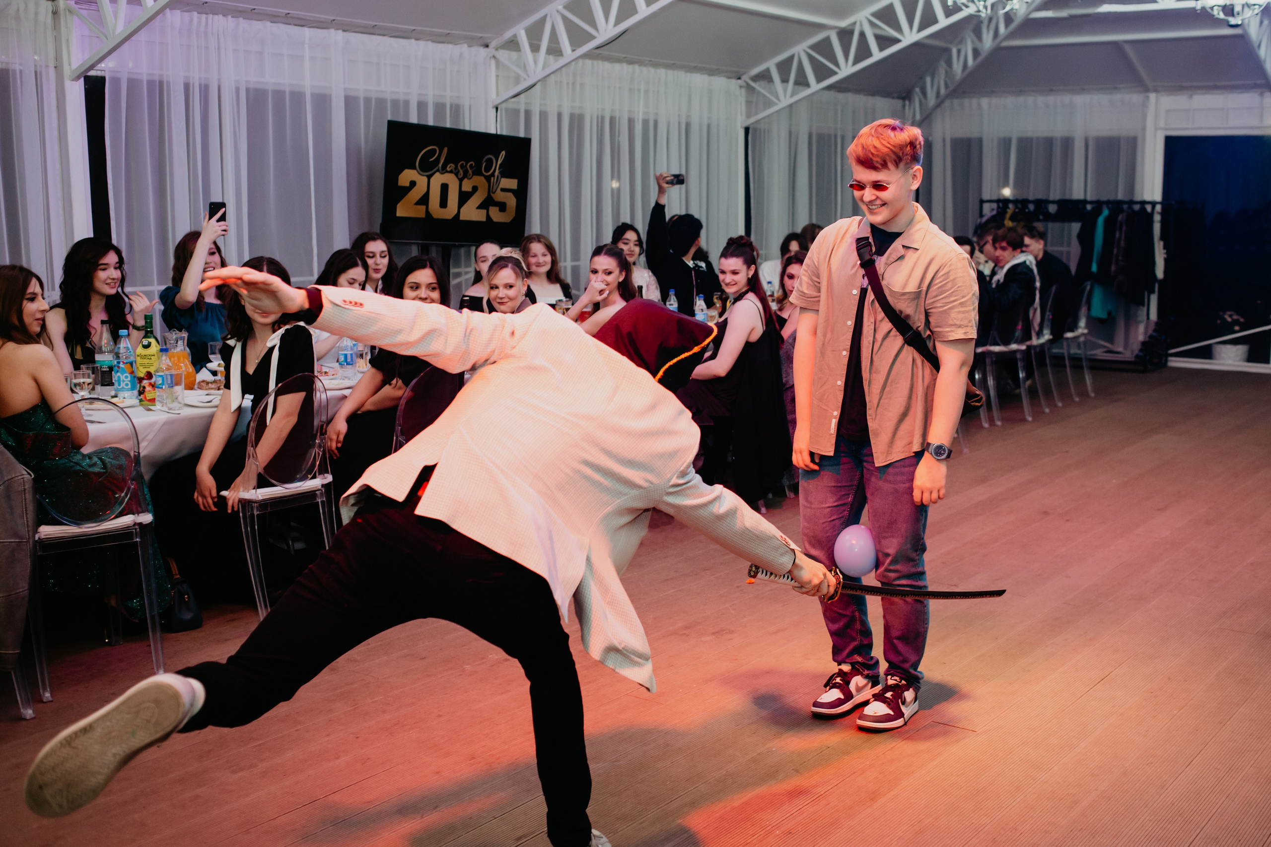 Выпускной 2025 (41 школа) 11 класс. Фотограф в Челябинске Ополихина Анна