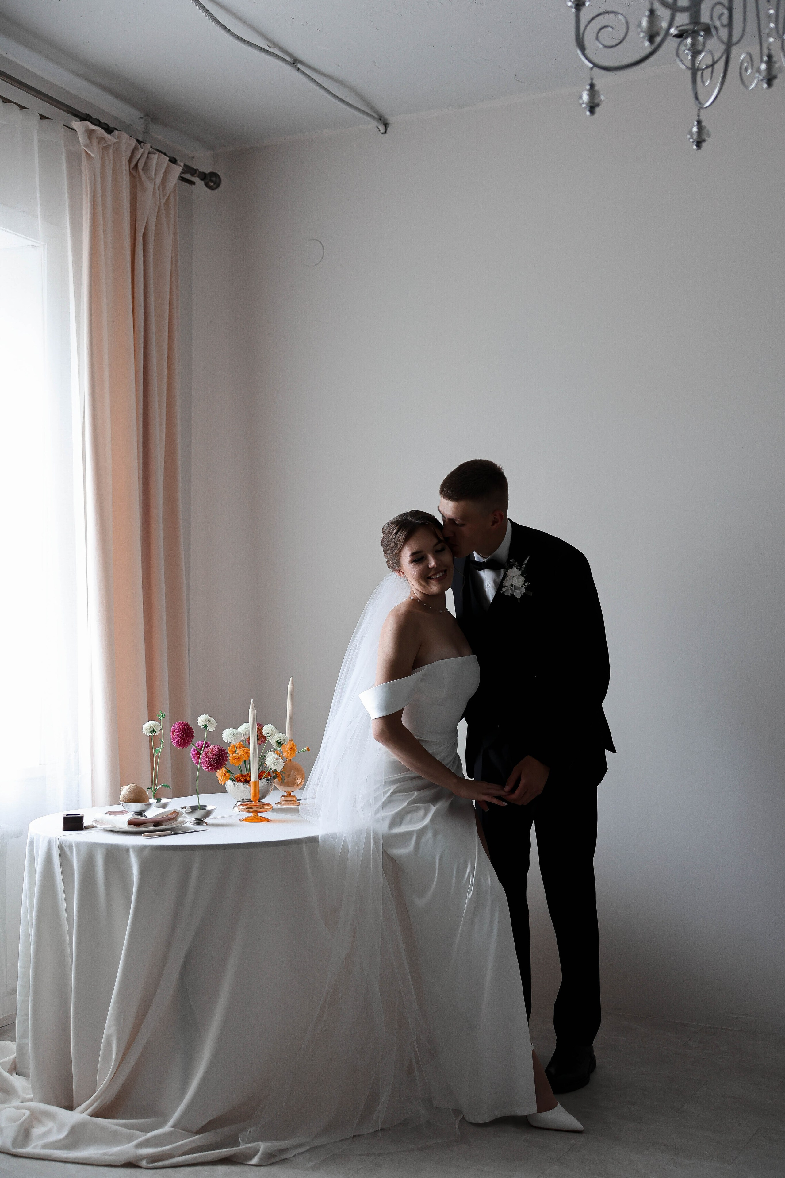 WEDDIND TNT. Свадебный и Школьный фотограф Улан-Удэ Бурятия Джулия Топоева Выпускные альбомы Фотограф на мероприятие