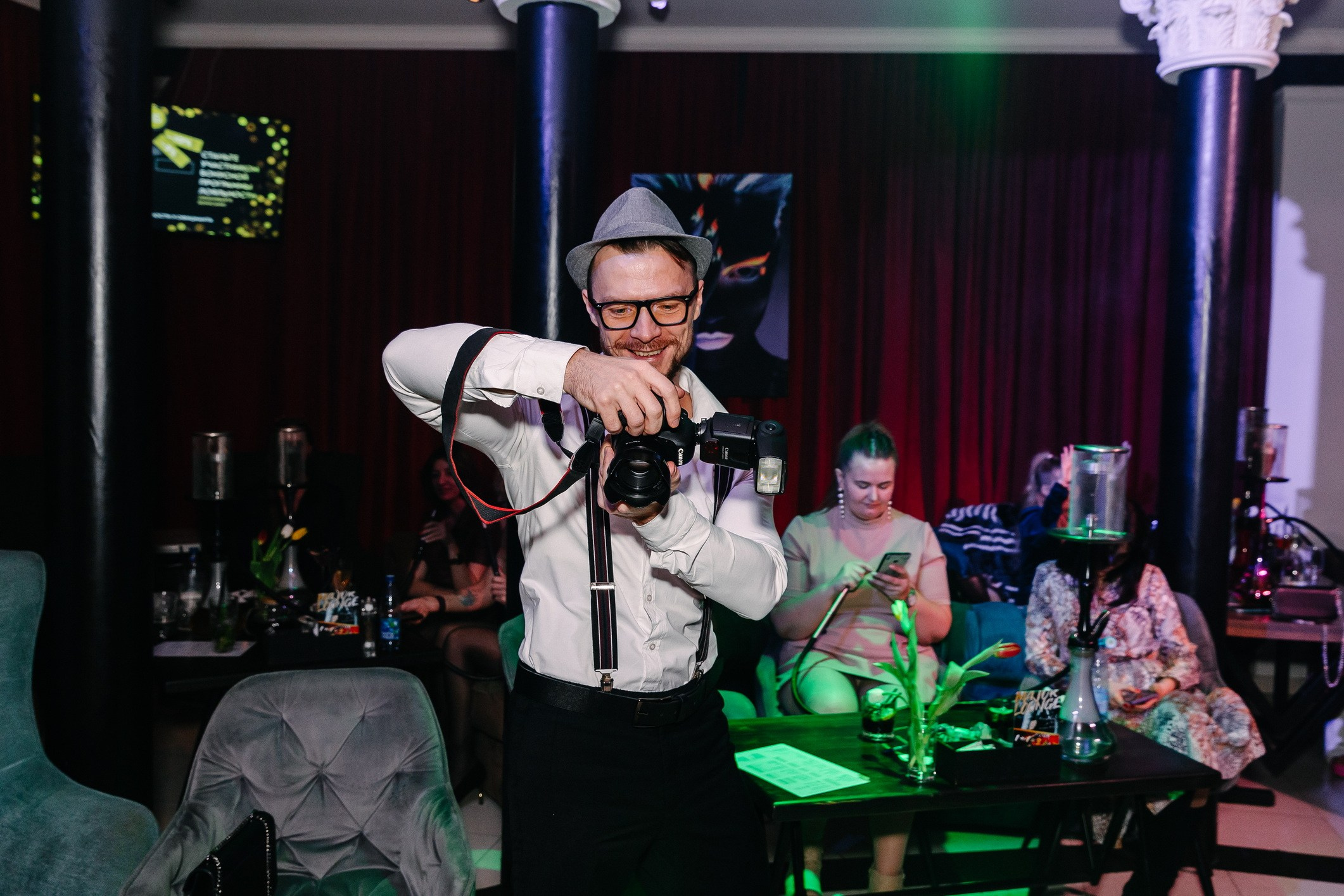 8 марта в лаунж-баре Major 2024. Свадебный, семейный и детский фотограф в Калининграде Елена Кравцова