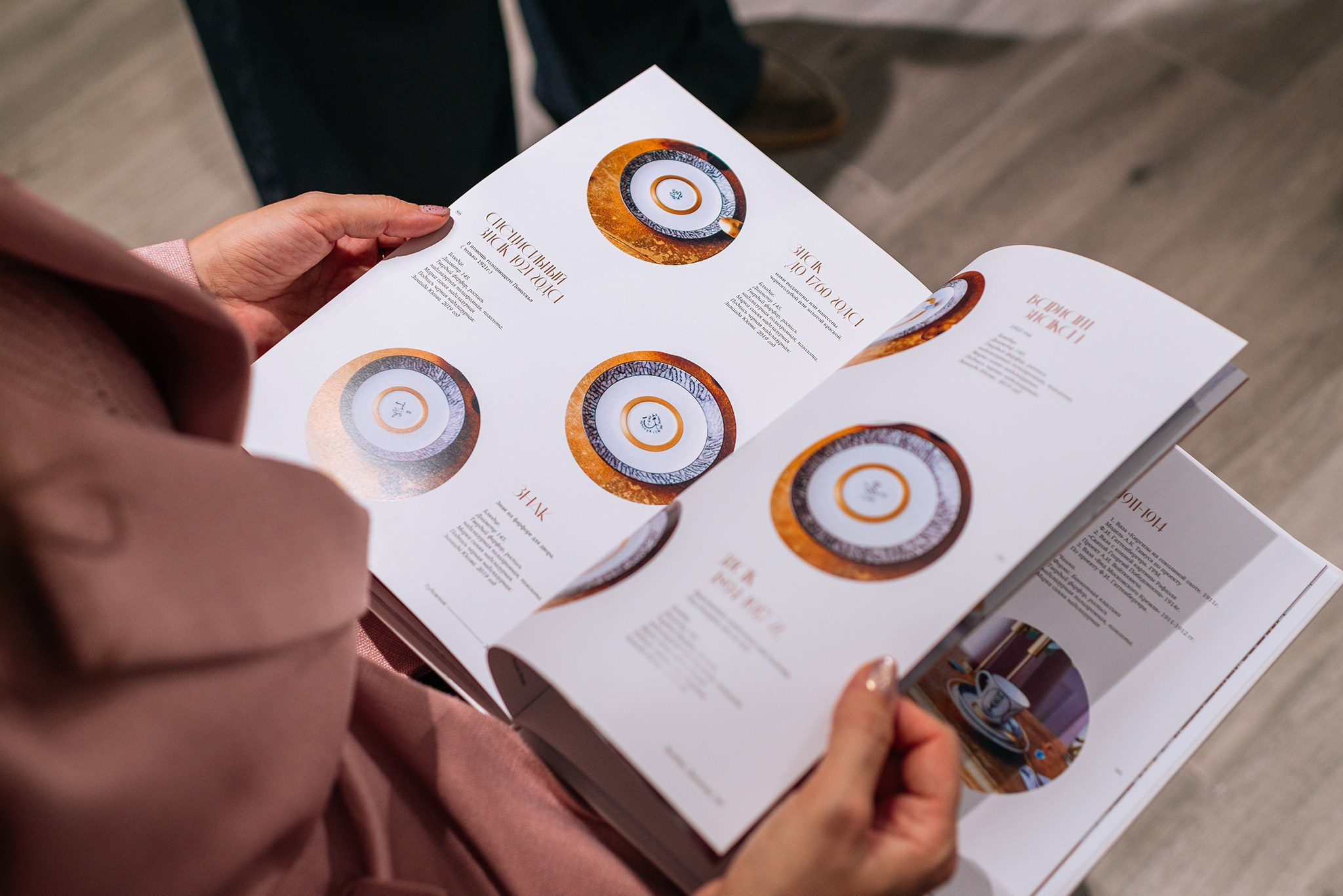 Экскурсия в галерею Зинаиды Юсовой. Декабрь 25. Репортажный фотограф в Санкт-Петербурге Анастасия Клёпова