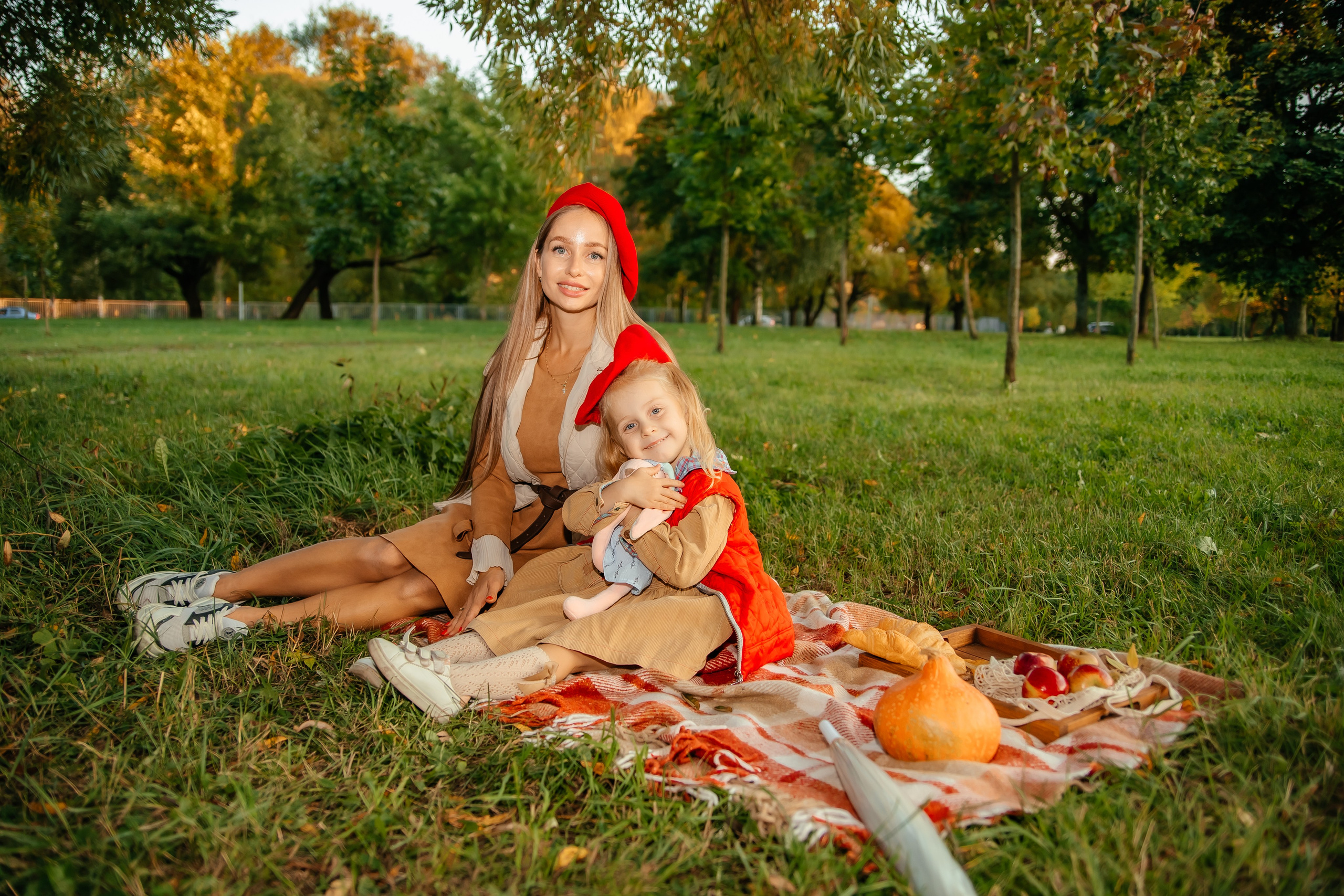 Фотопленэр в осеннем парке. Elena Sova — семейный и женский фотограф в Санкт-Петербурге