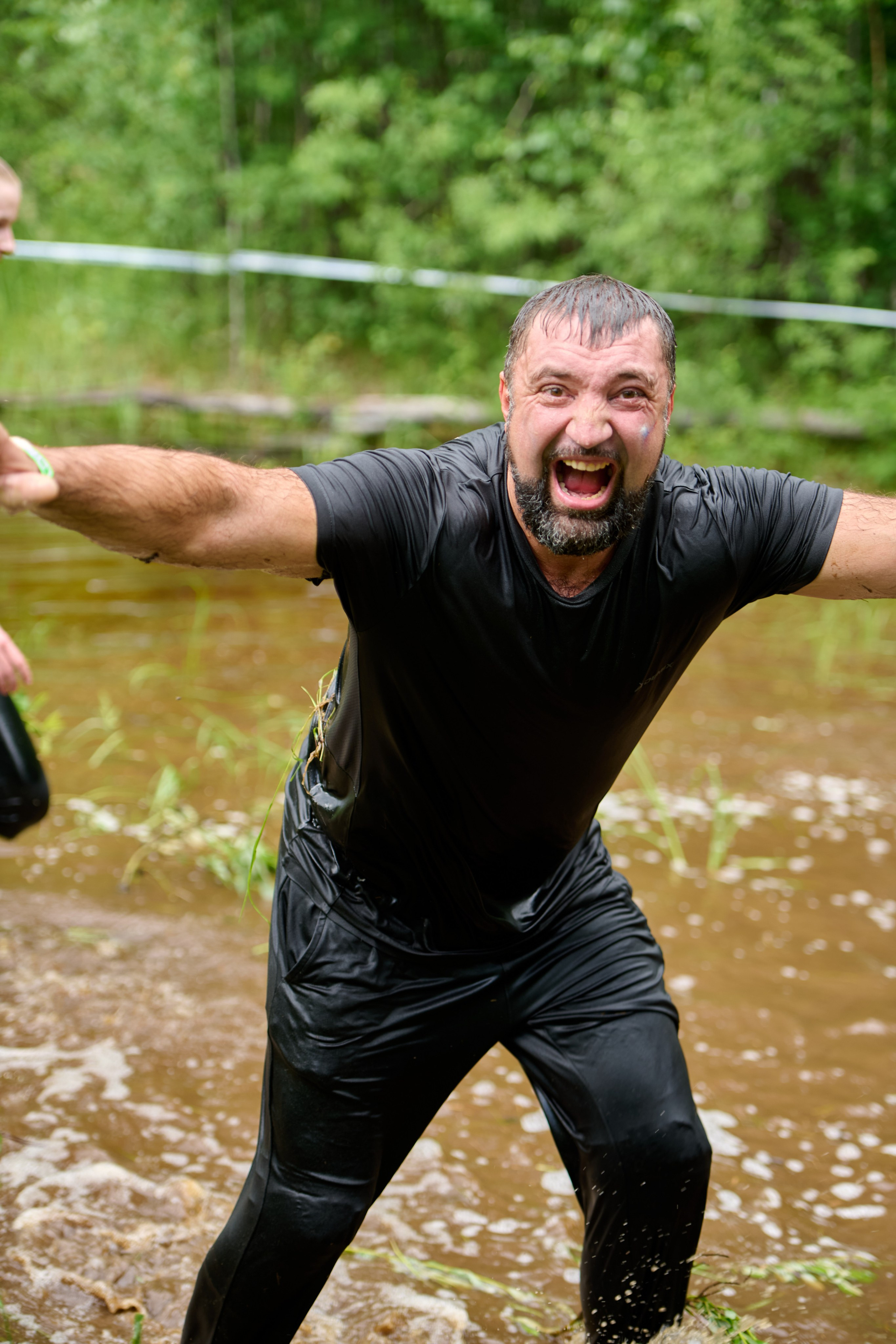 Фоторепортаж с забега Стальной характер в Сургуте, 5 июля 2025. Репортажный и семейный фотограф — Шелихов Сергей
