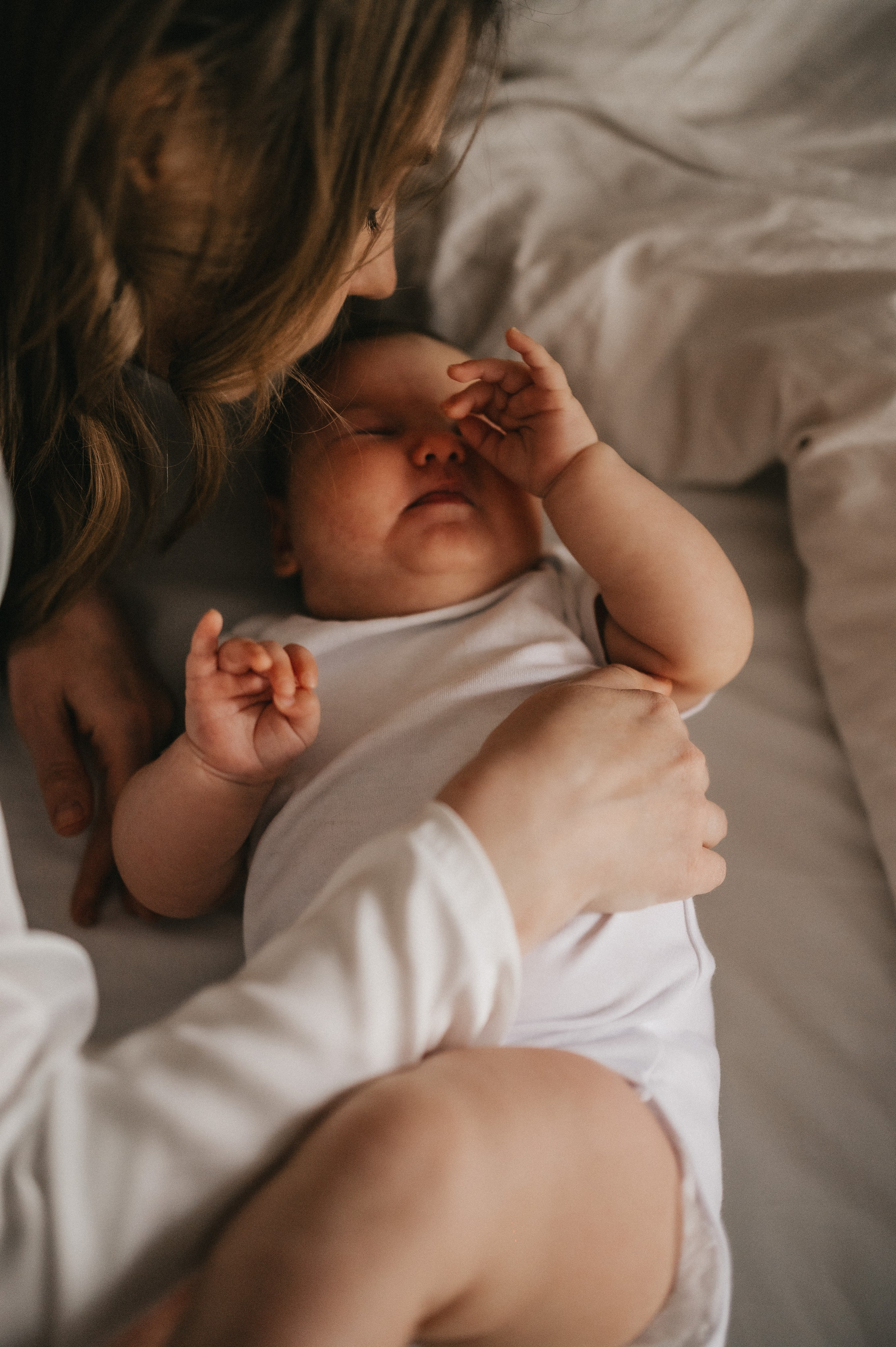 Сергей, Оксана и Алиса дома. Семейный и свадебный lifestyle-фотограф в Москве Мария Петрова