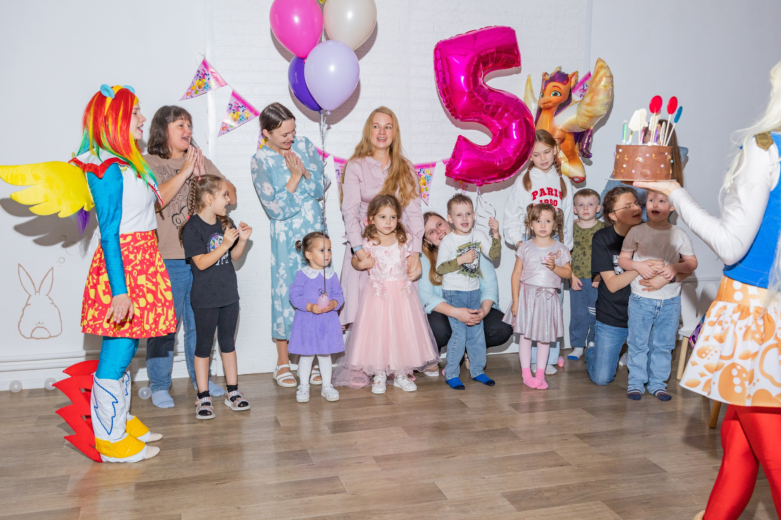 День Рождение Есении в Rabbit Holl. Выпускные альбомы во Владивостоке