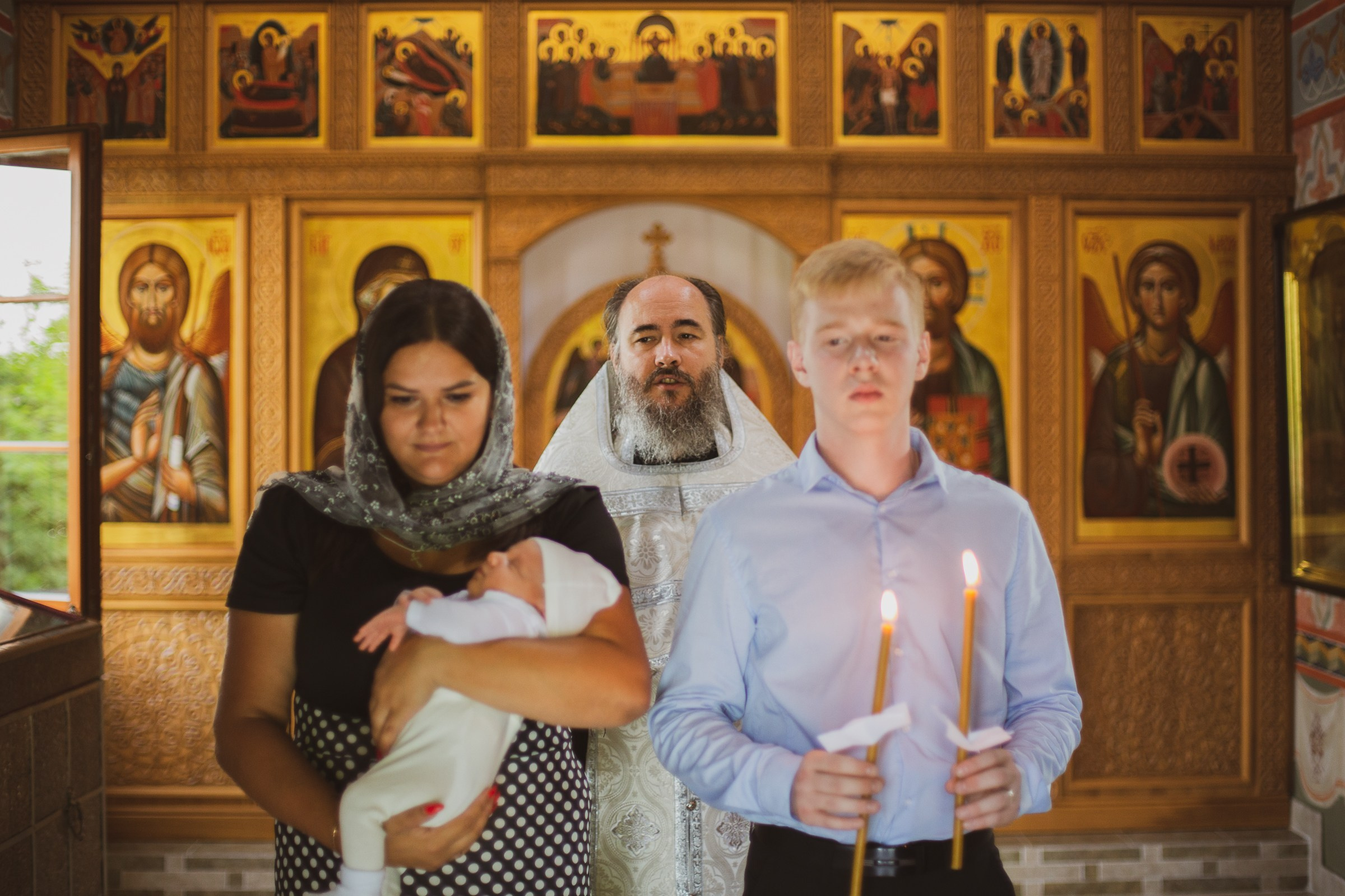 Таинство Крещения. Фотослужба «Малютка» в Наро-Фоминском перинатальном центре — сохраняем главные мгновения семьи и создаём премиальные фотокниги