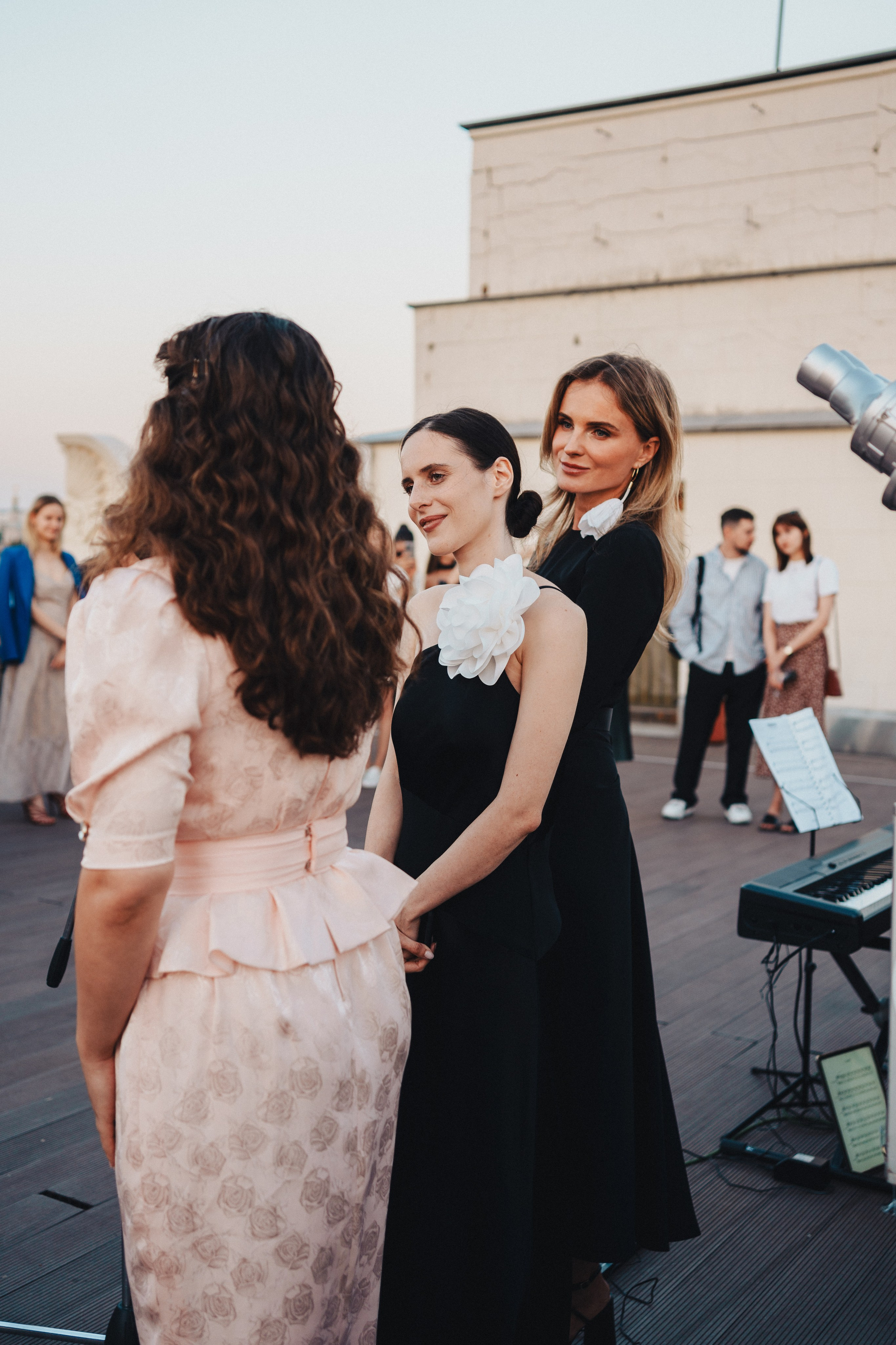 Выставка на крыше Парка Горького. Семейный и детский фотограф и видеограф в Москве, Серпухове и Тарусе Валерия Сорокина