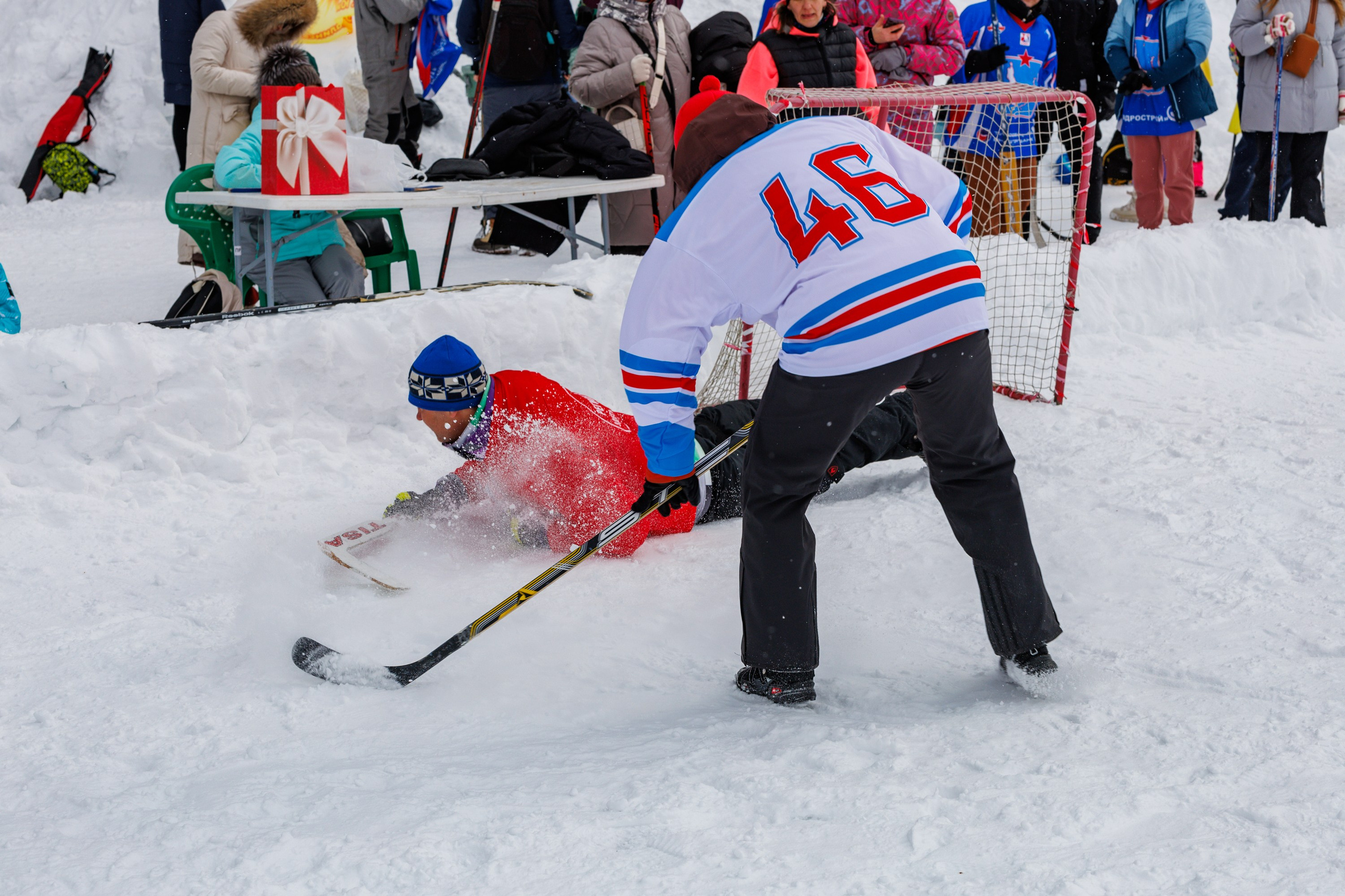 XIII чемпионат  по «ХОККЕЮ В ВАЛЕНКАХ». Свадебный, семейный и репортажный фотограф в Южно-Сахалинске Артур Петросян