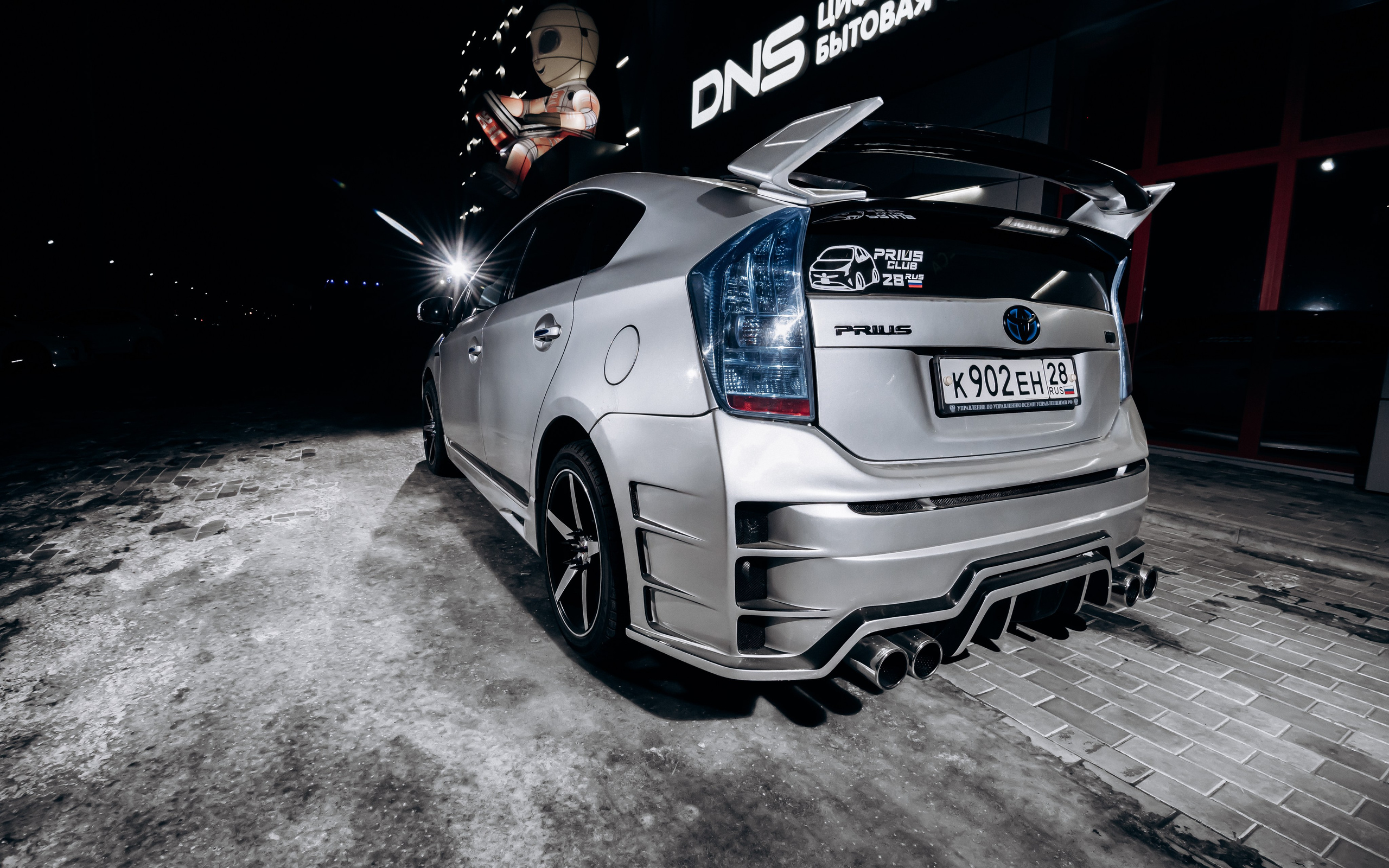 Toyota Prius. Фотограф Андрей Сенченко