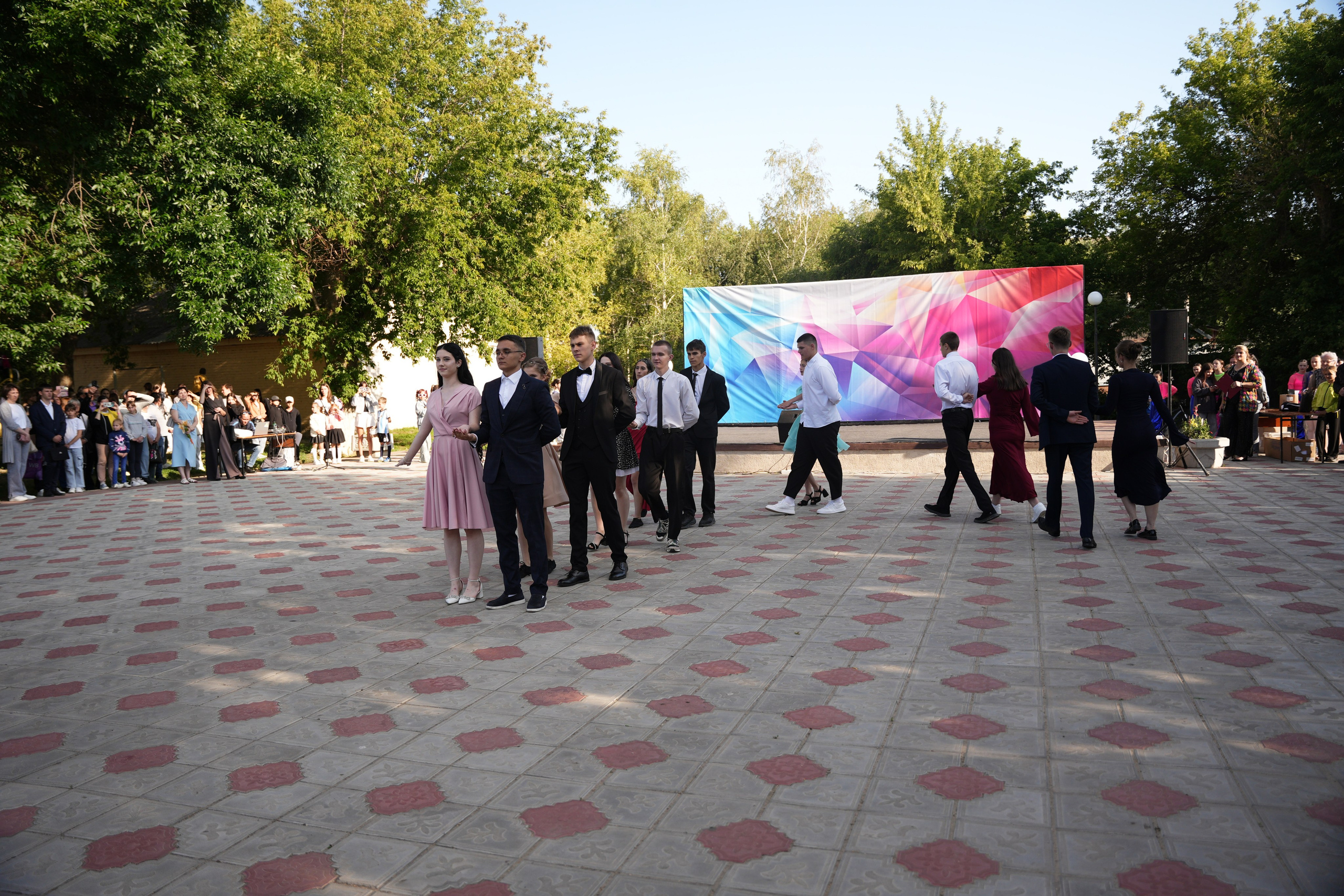 Выпускной в парке. Ольга Плаксина фотограф в Саратове