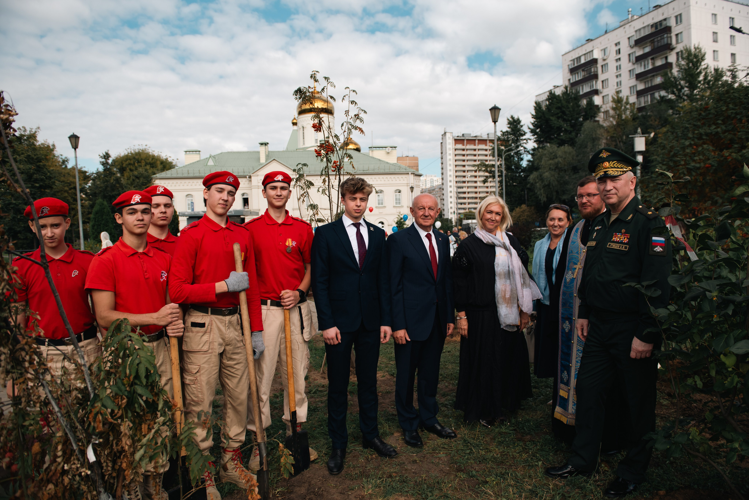 Храм Андрея Боголюбского, служба с участием войск РХБ защиты. Фотограф, визажист. Москва