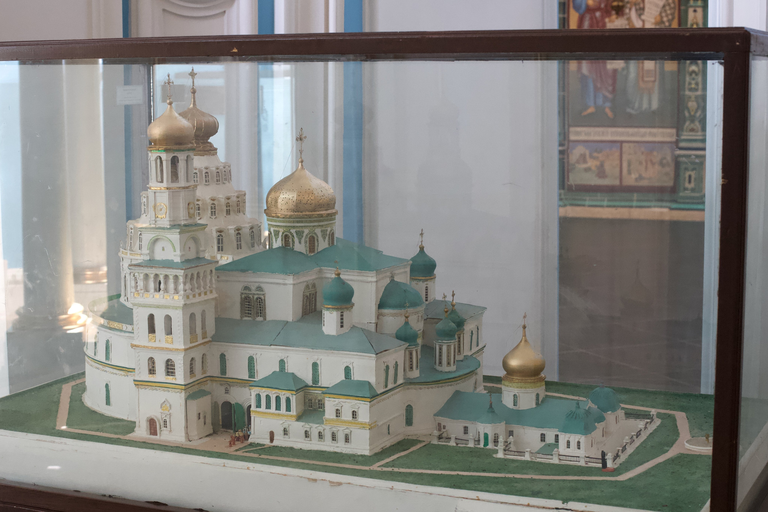 Ново-Иерусалимкий монастырь. Школьные выпускные альбомы в Москве Марина Николаева