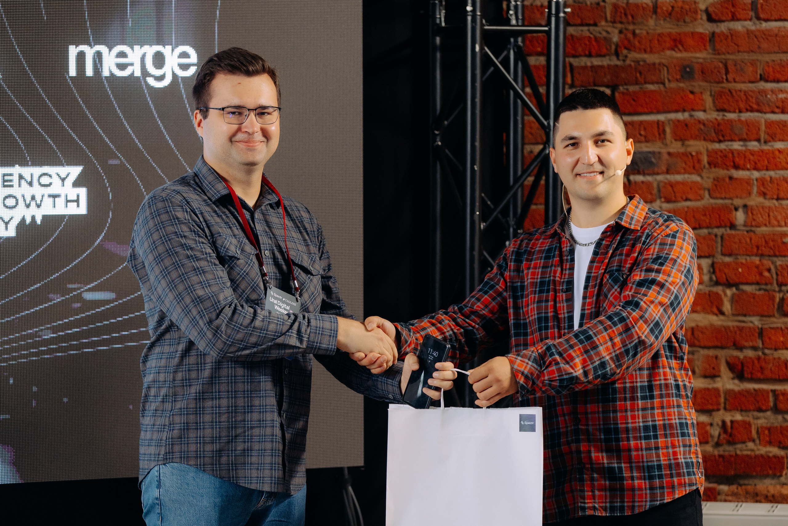 Ural Digital Weekend 2024. Фотосъемка свадебных, семейных и корпоративных мероприятий в Перми