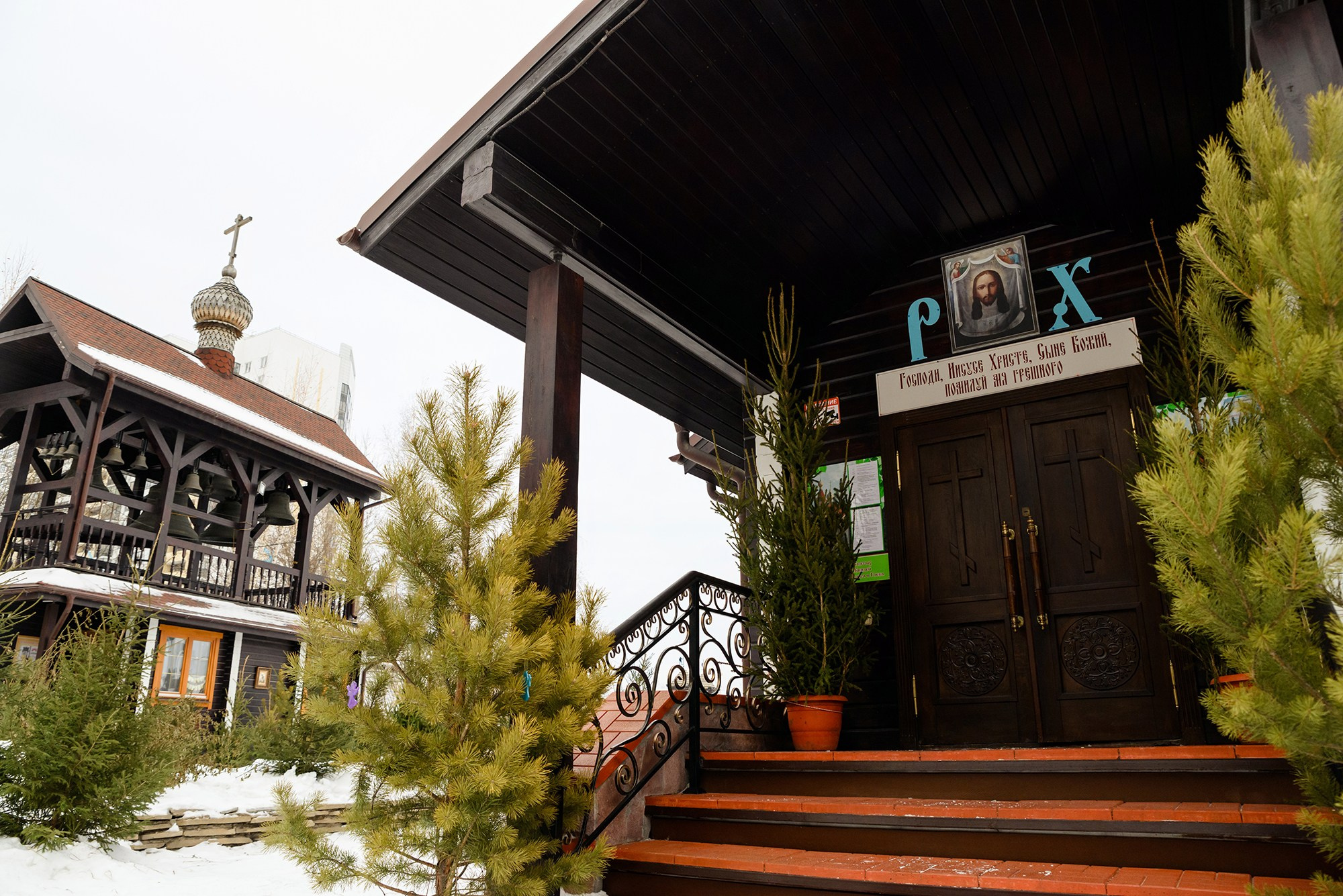 Крещение в Храме имени святых благоверных князей Бориса и Глеба. Константин Солодянкин — свадебный и репортажный фотограф в Екатеринбурге и Верхней Пышме