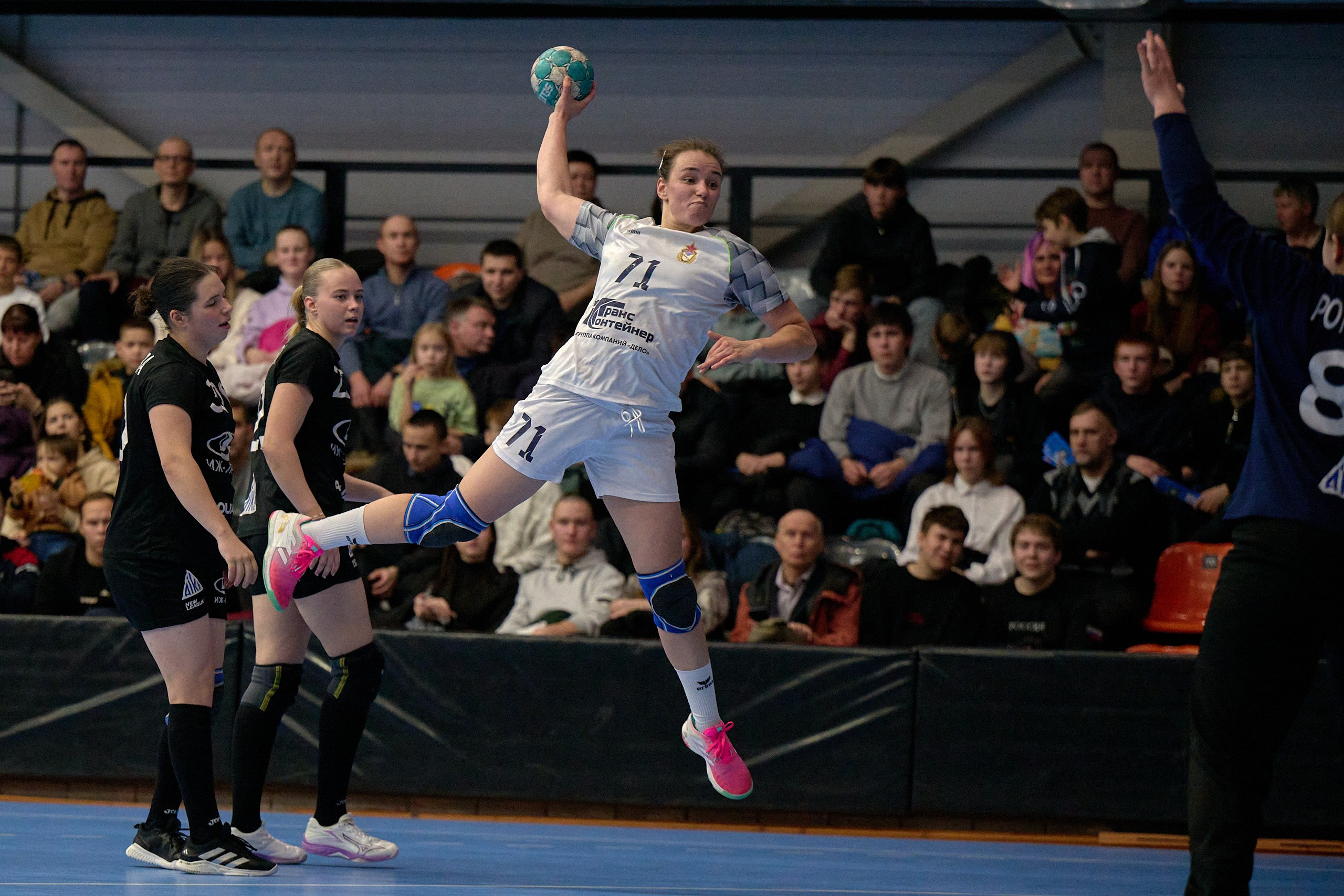 Гандбол. OLIMPBET Суперлига. «Университет» — «ЦСКА». Спортивный репортажный фотограф в Ижевске Сергей Мерзляков