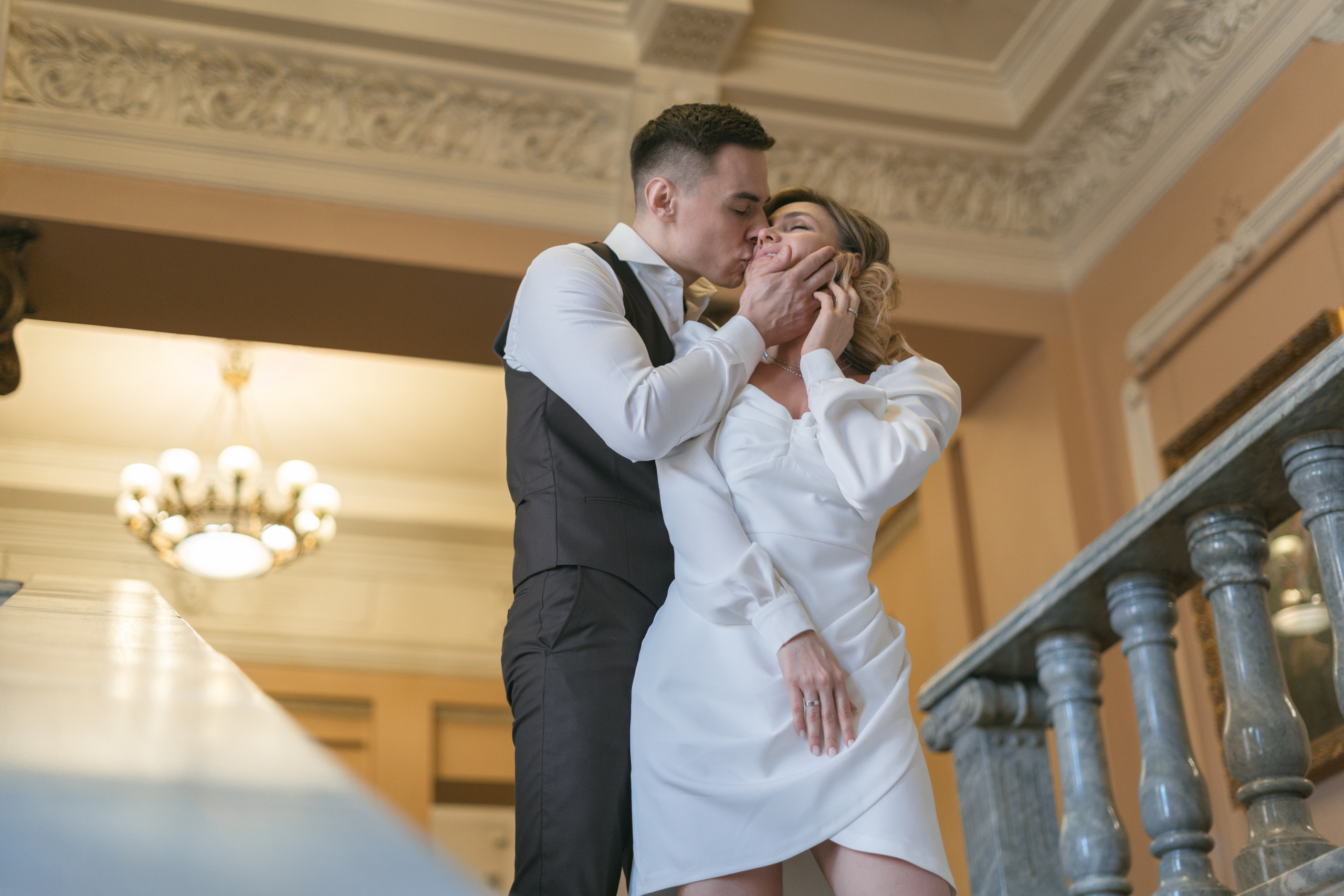 Свадебная прогулка лавстори. Семейный фотограф Ольга Мишустина в Самаре