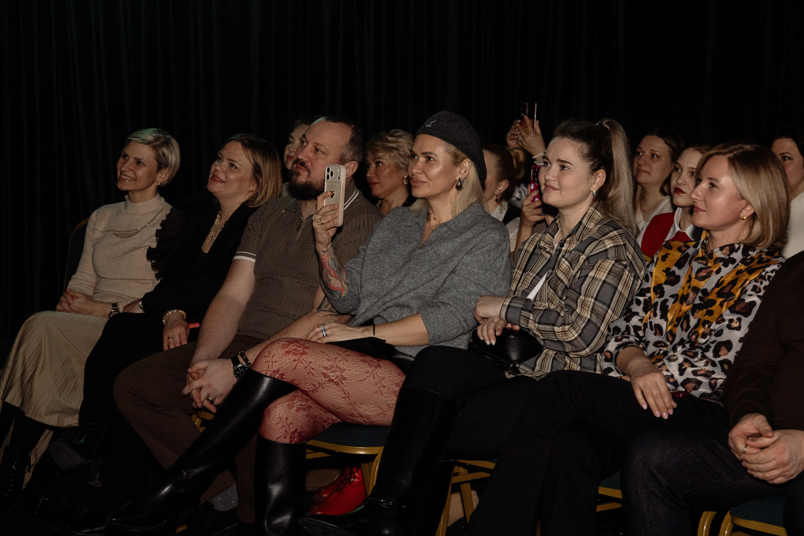 Поэтический вечер с Игорем Бушмелевым и Никой Станиславчик. Фотограф Юлия Мальцева