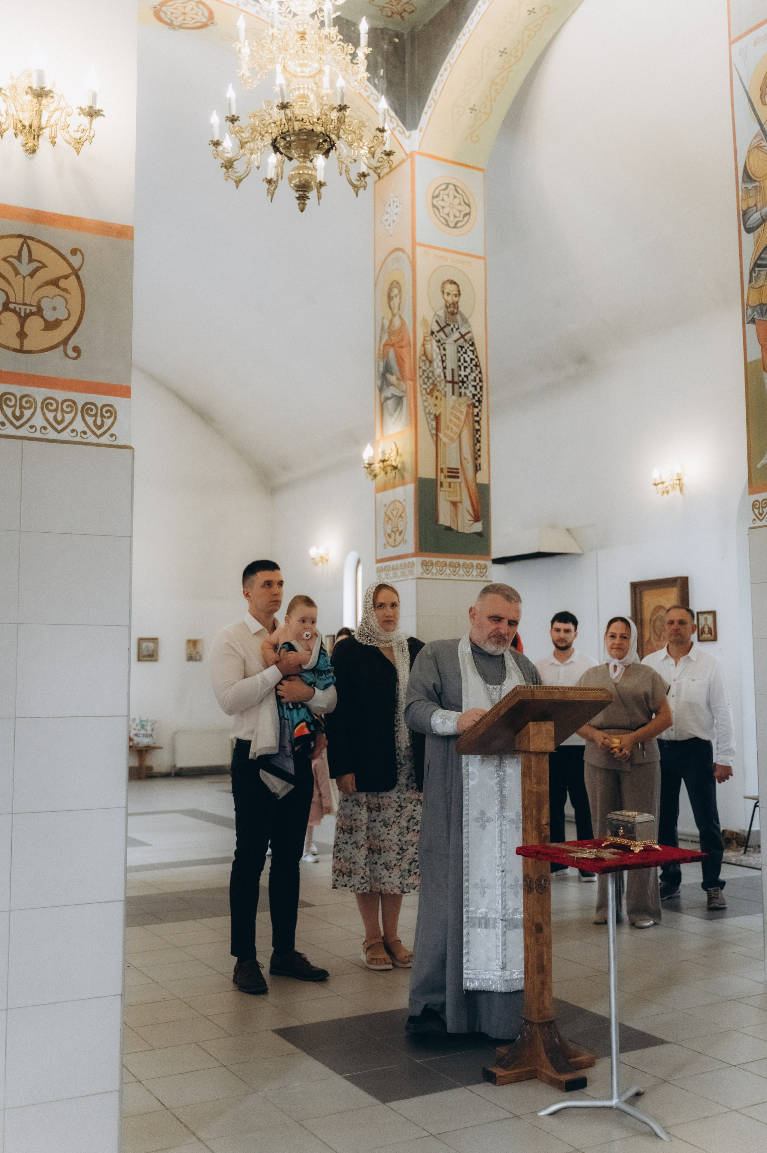 Крещение Демьяна (Церковь в честь святой блаженной Ксении Петербургской). Семейный фотограф в Минске Дарья Дреко