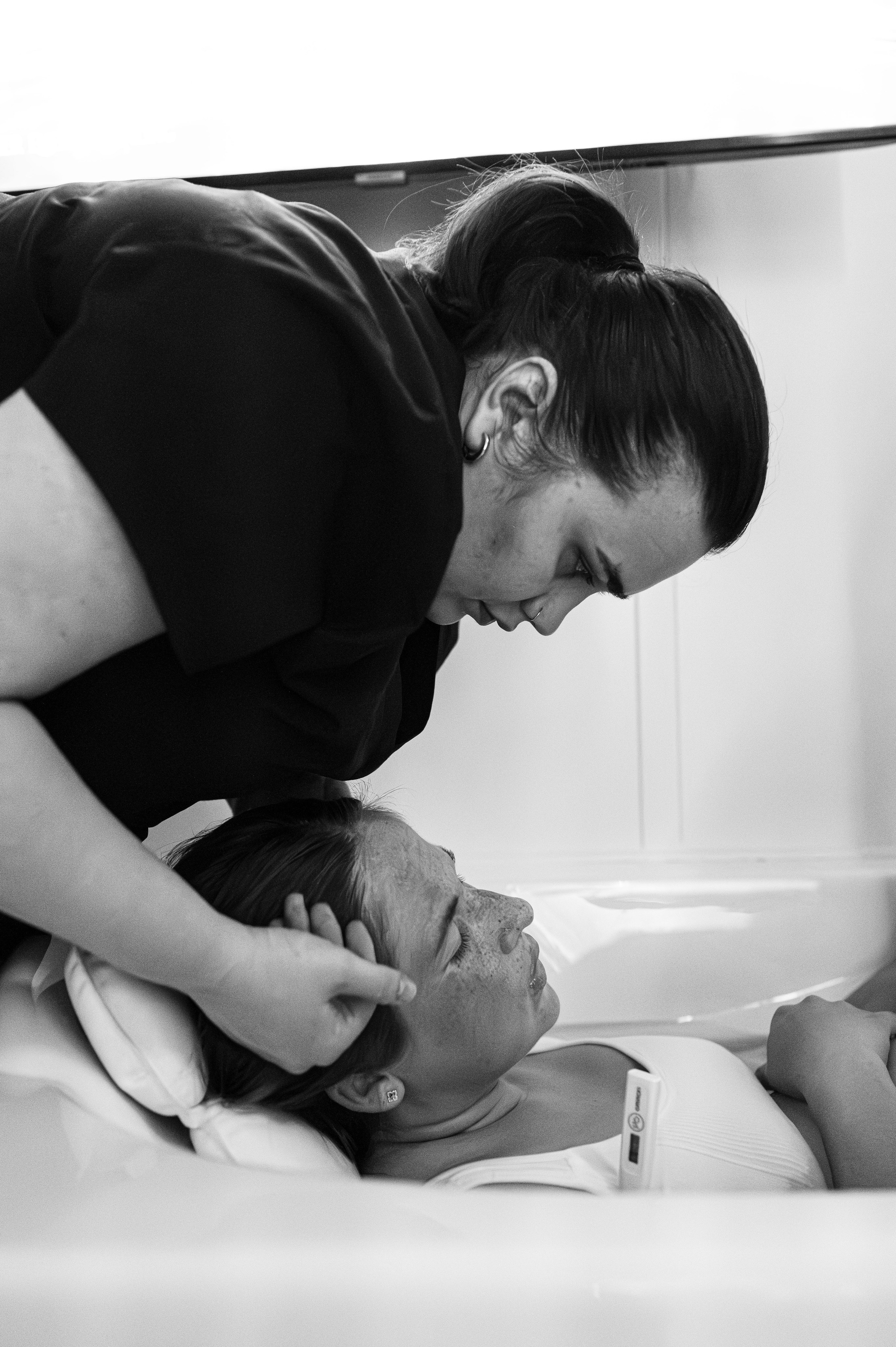 Мирослава родилась. Фотограф на роды СПБ Юлия Герасимова