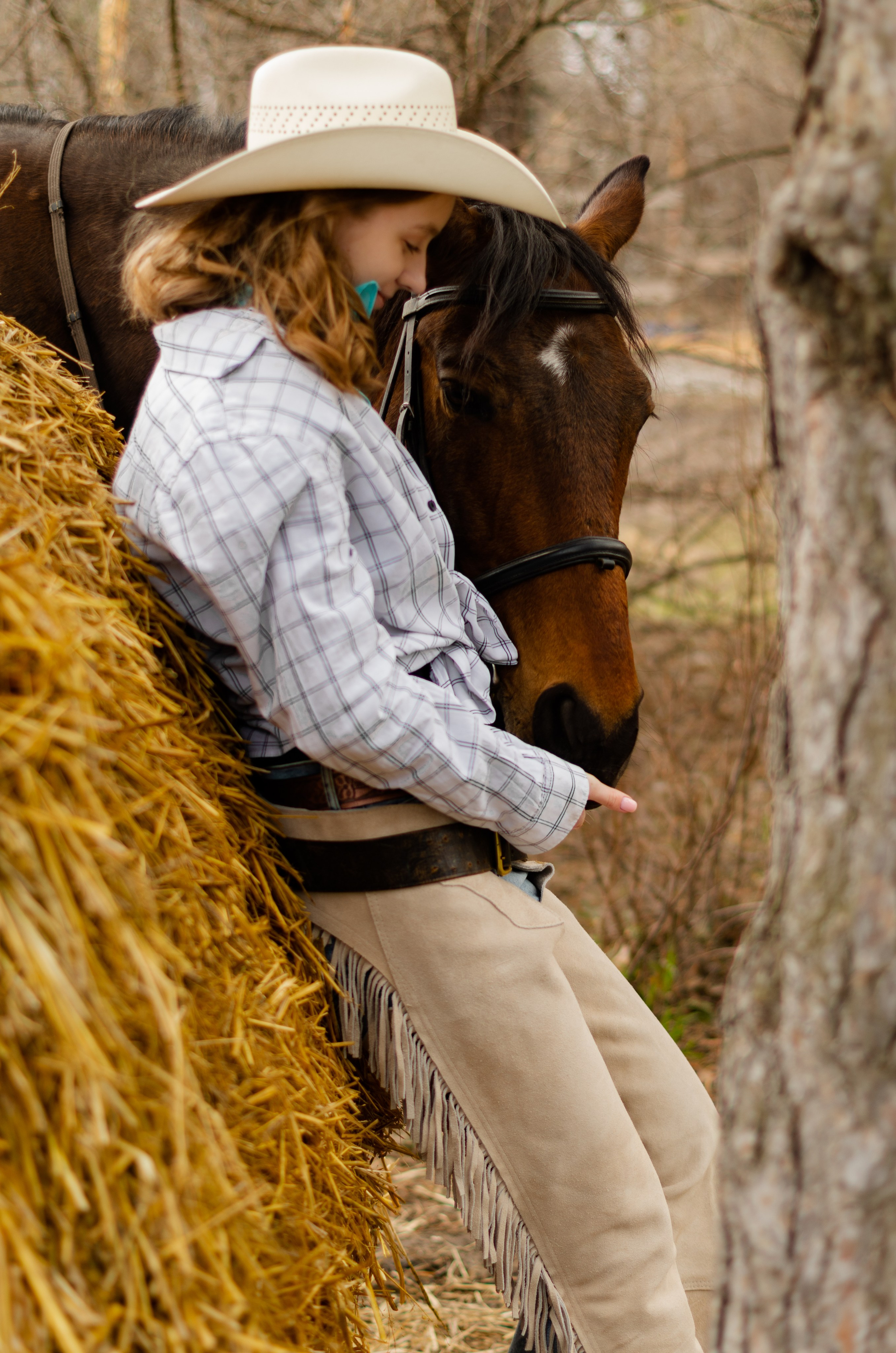 Ковбойская девчонка. Фотограф Марина Доглядная Челябинск фотосессии с лошадьми, мотоциклами