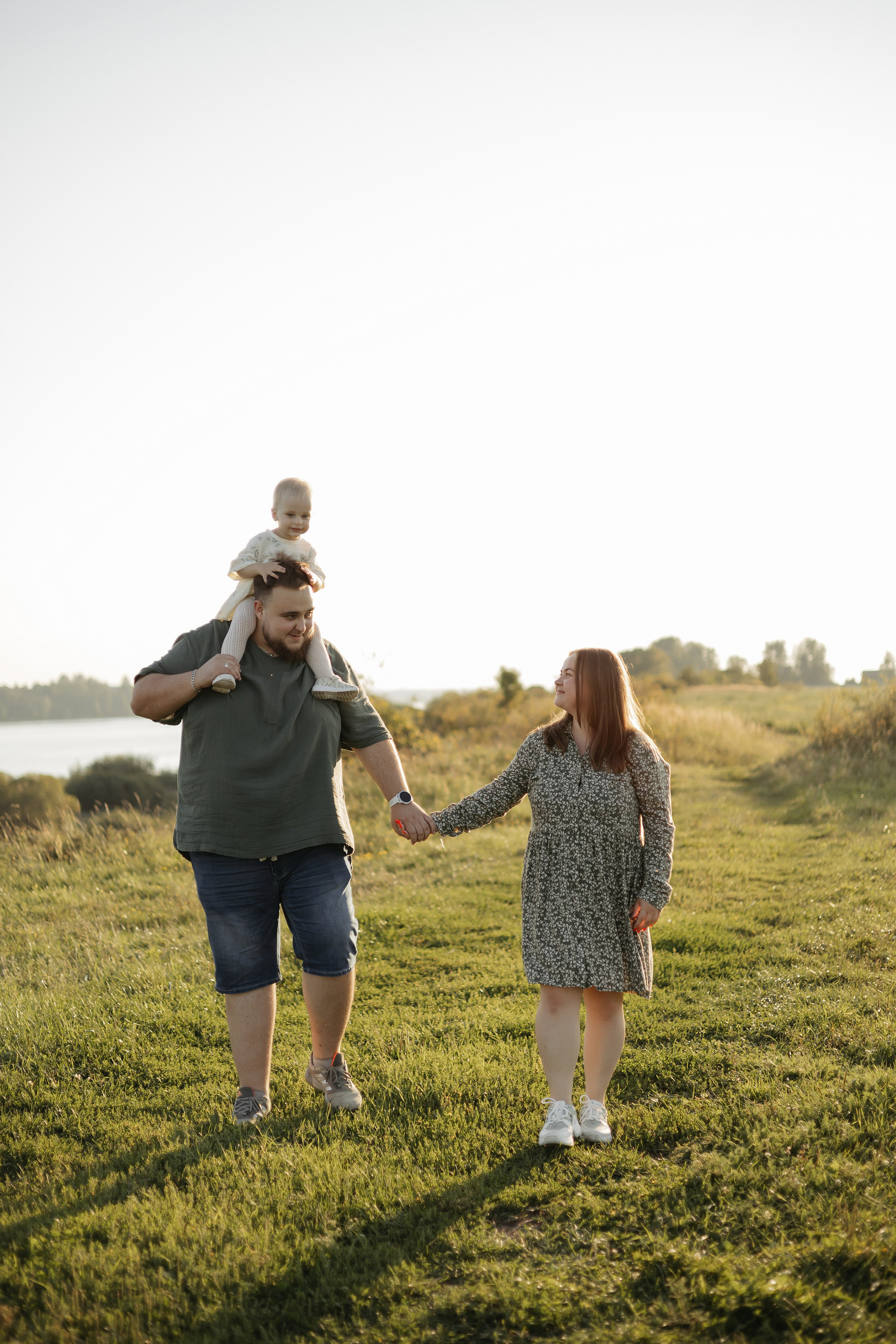 Катя, Илья и Василиса. Свадебный фотограф в Пскове и Санкт-Петербурге | Анна Голикова