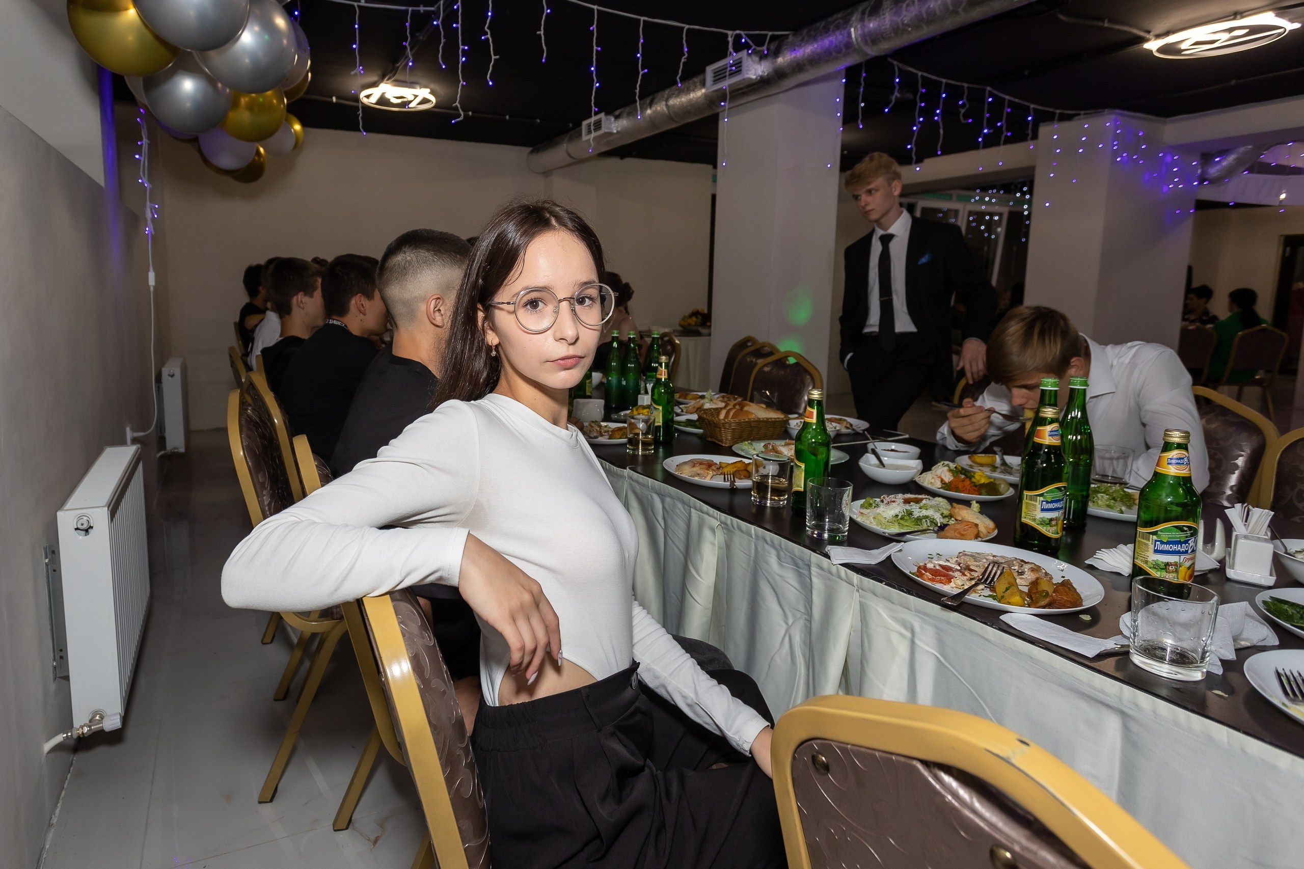 Вручение аттестата и выпускной вечер. Выпускные альбомы Майкоп, Краснодар Елена Золотарева