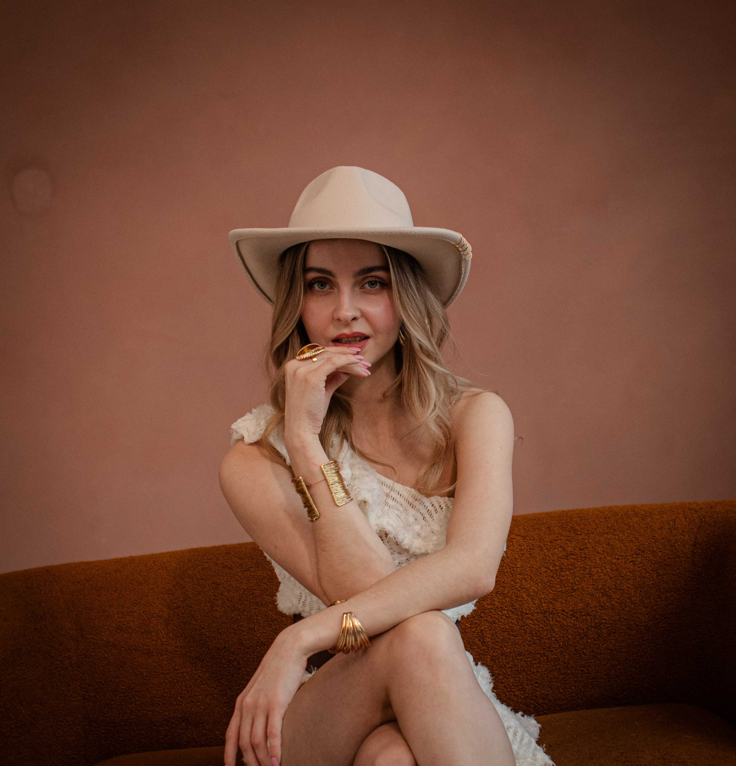 Альбом 2. Фотограф Юлия Тихонова