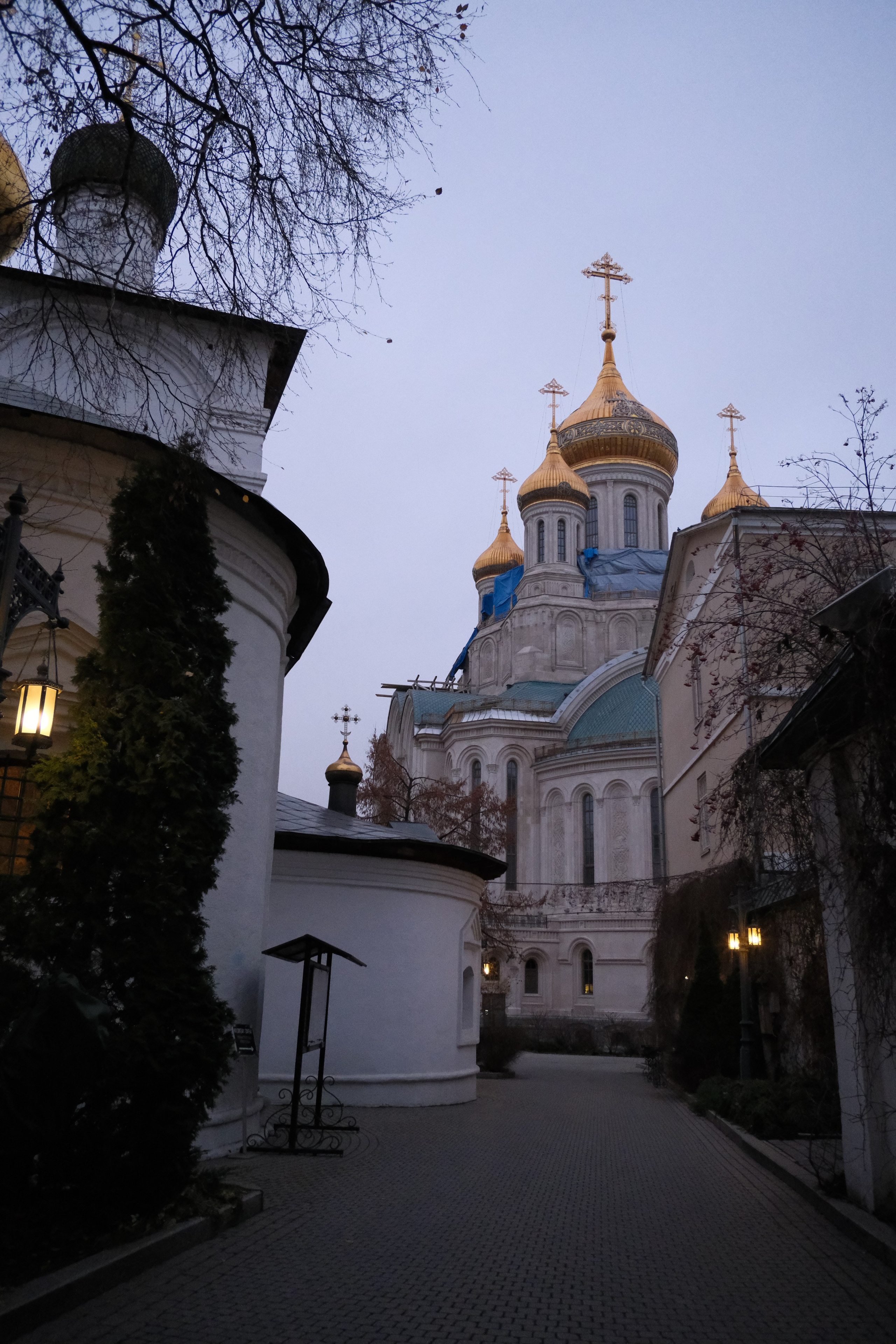 Вечерний город. Улица, люди, жизнь…