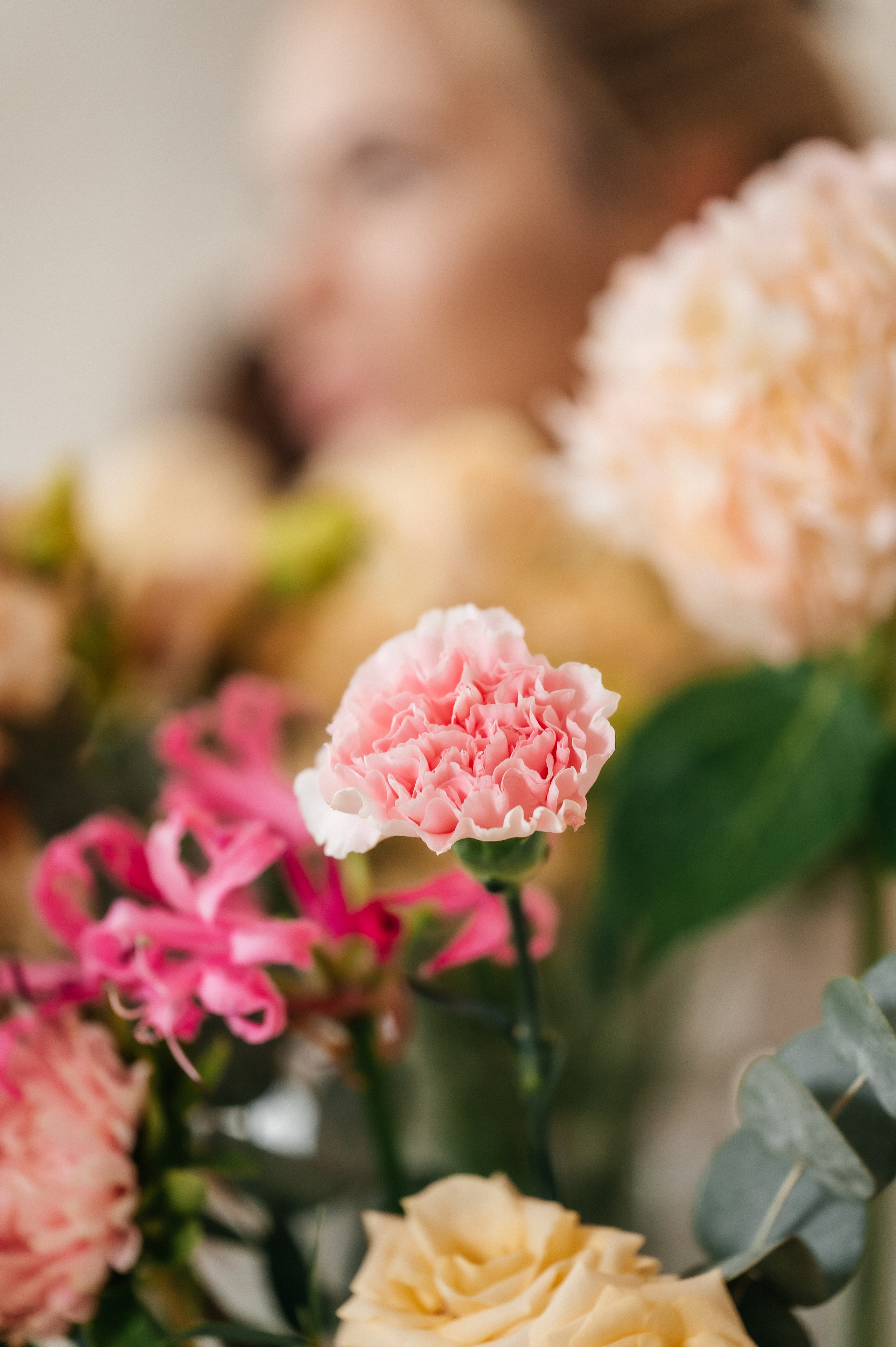 Флорист. Свадебный видеограф в Москве Никонова Анна