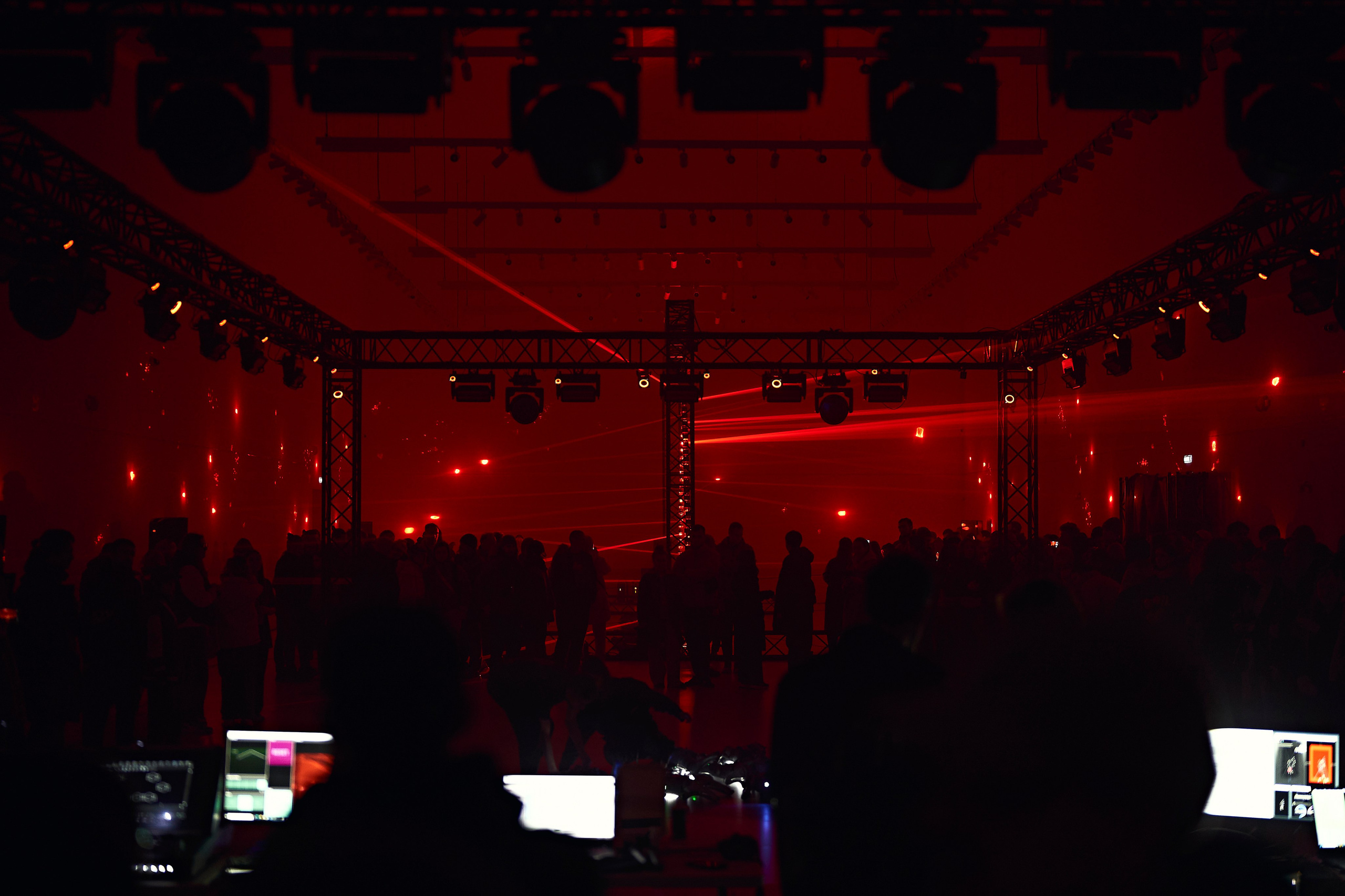 Международный фестиваль медиаискусства «INTERVALS» 24-25г. Репортажный фотограф Вилянов Евгений. Нижний Новгород