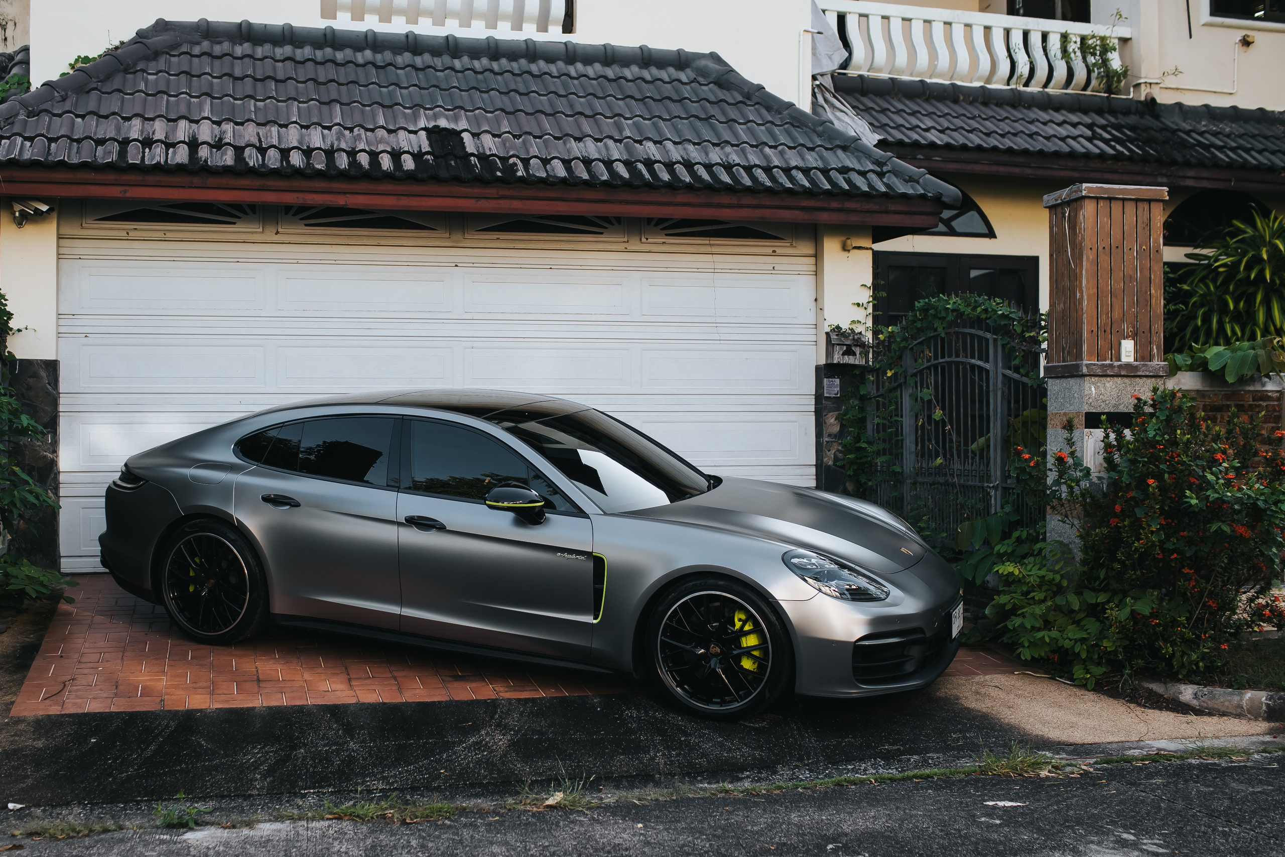 Porsche Panamera. Фотограф в на Пхукете Сергей Войлоков
