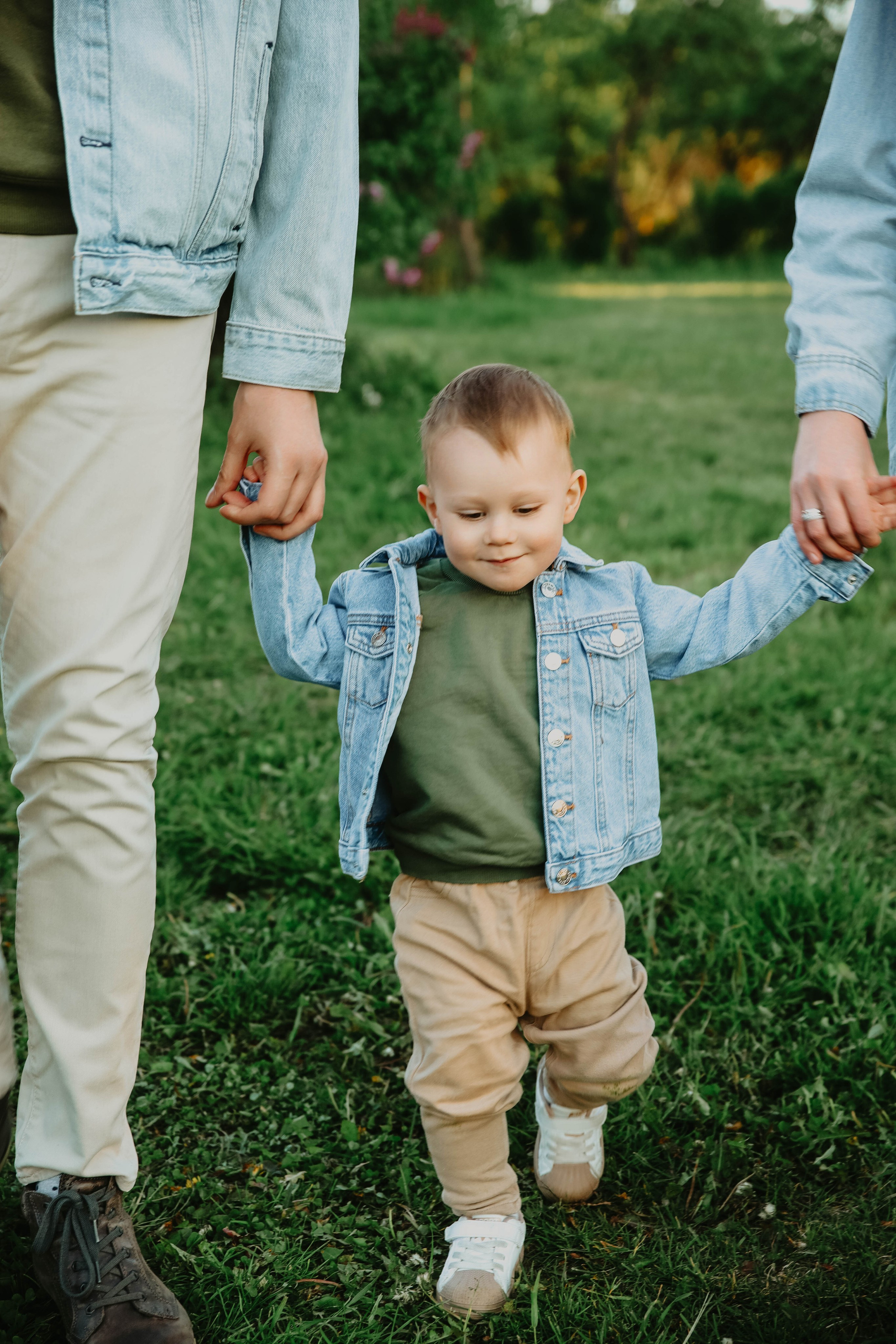 Семейная фотосессия с детьми в парке Коломенское. Свадебный и семейный фотограф в Москве