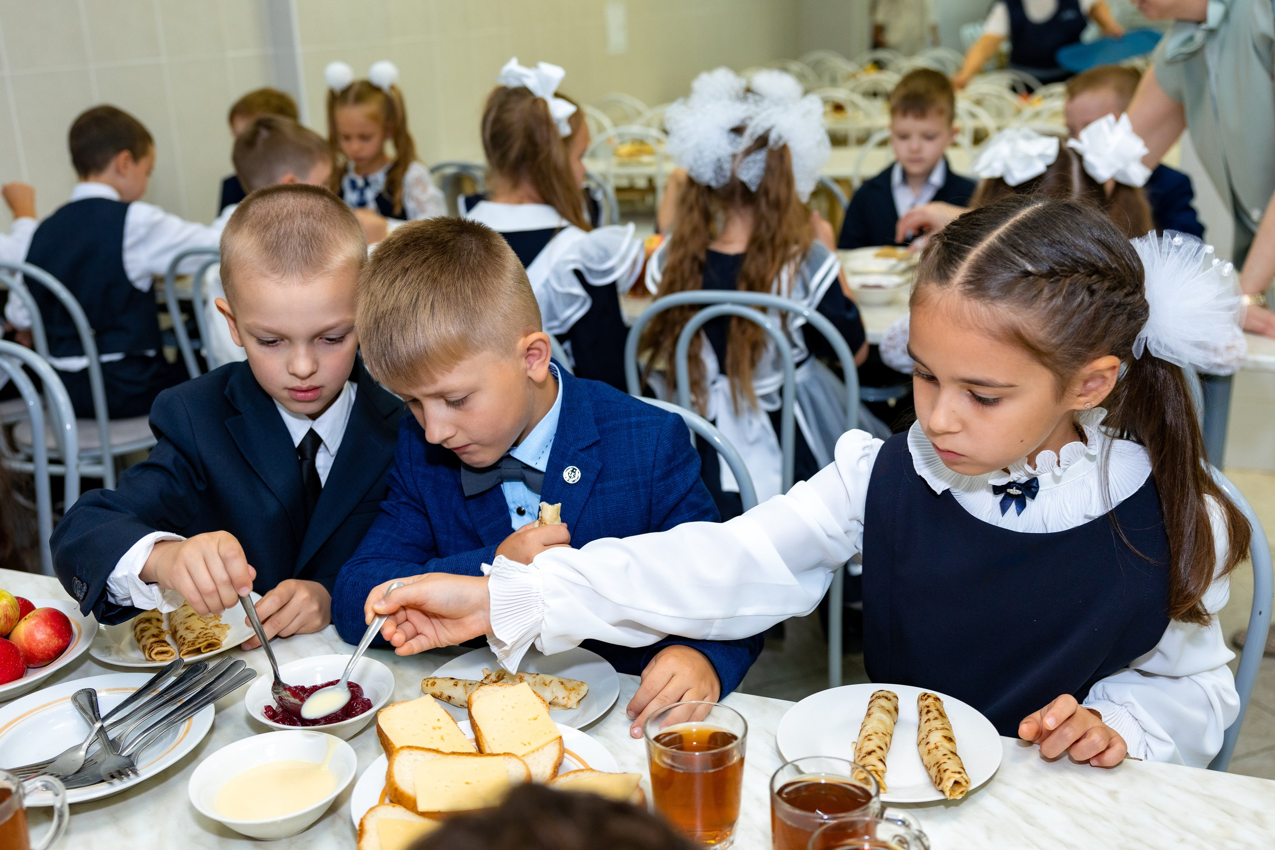 1 сентября. Дарья Бухреева — фотограф, видеограф и фототерапевт. Москва и мир