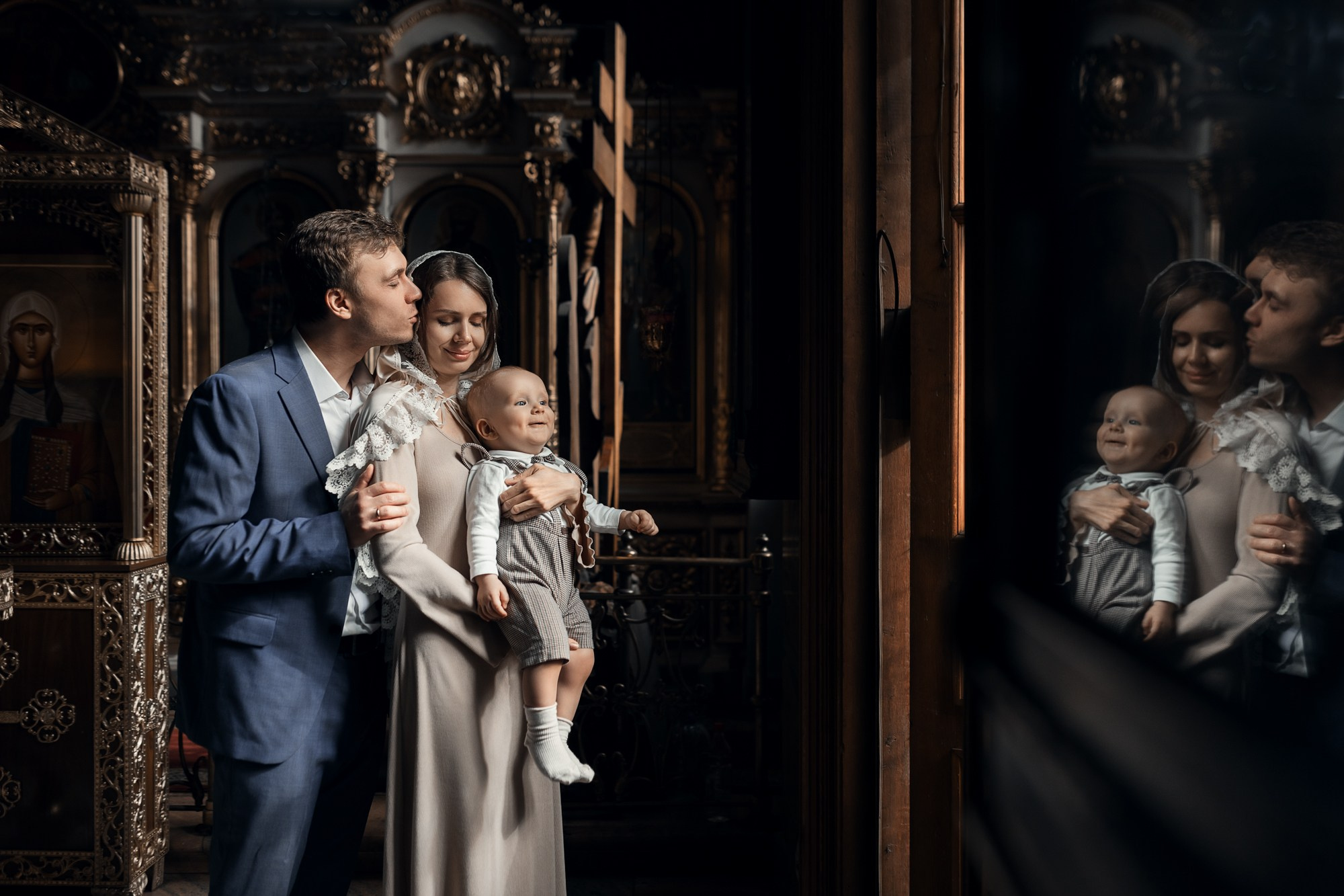 Крещение в церкви воскресения Словущего в Даниловской слободе. Фотограф на Крещение, Венчание в Москве Ирина Шамина